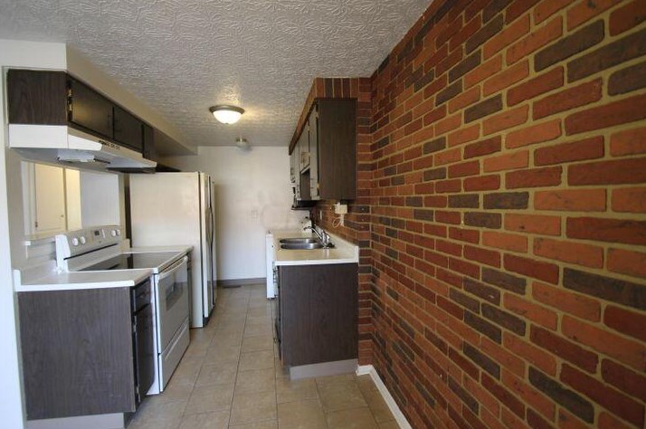 3806 Charbonnett Ct, Columbus, OH 43232-4912
