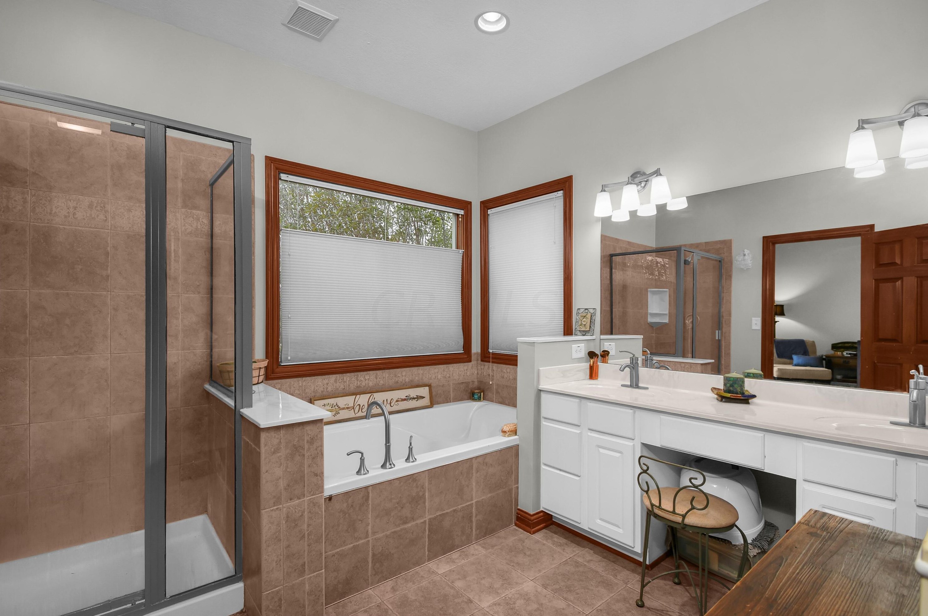 107 Autumn Rush Ct, Columbus OH 43230-8106 exterior