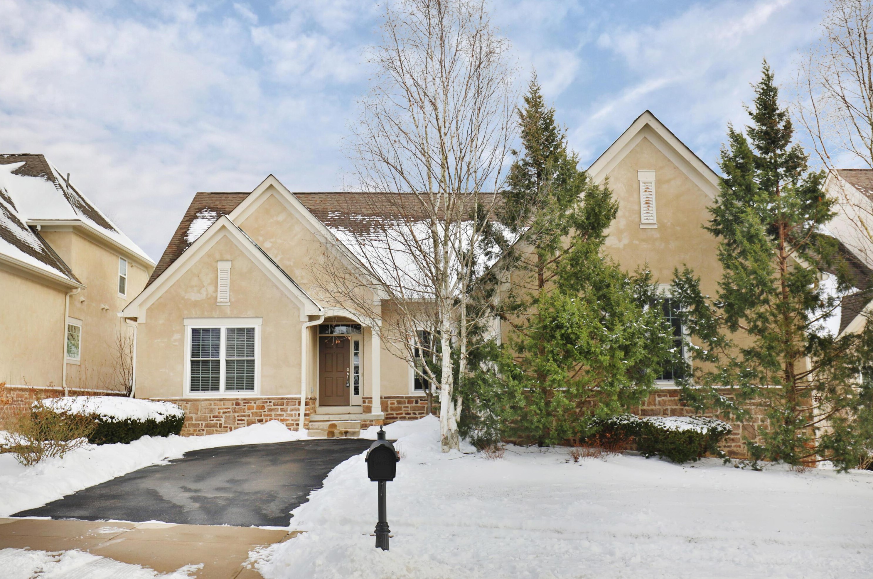 7007 Tuscany Dr, Dublin, OH 43016-6105