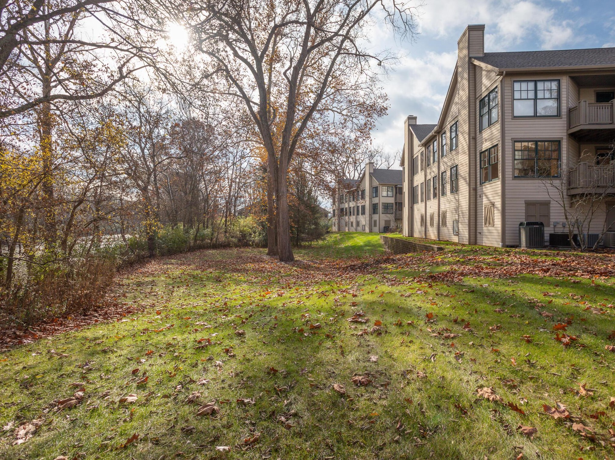 8164 Mt Air Pl, Columbus OH 43235-1358 exterior