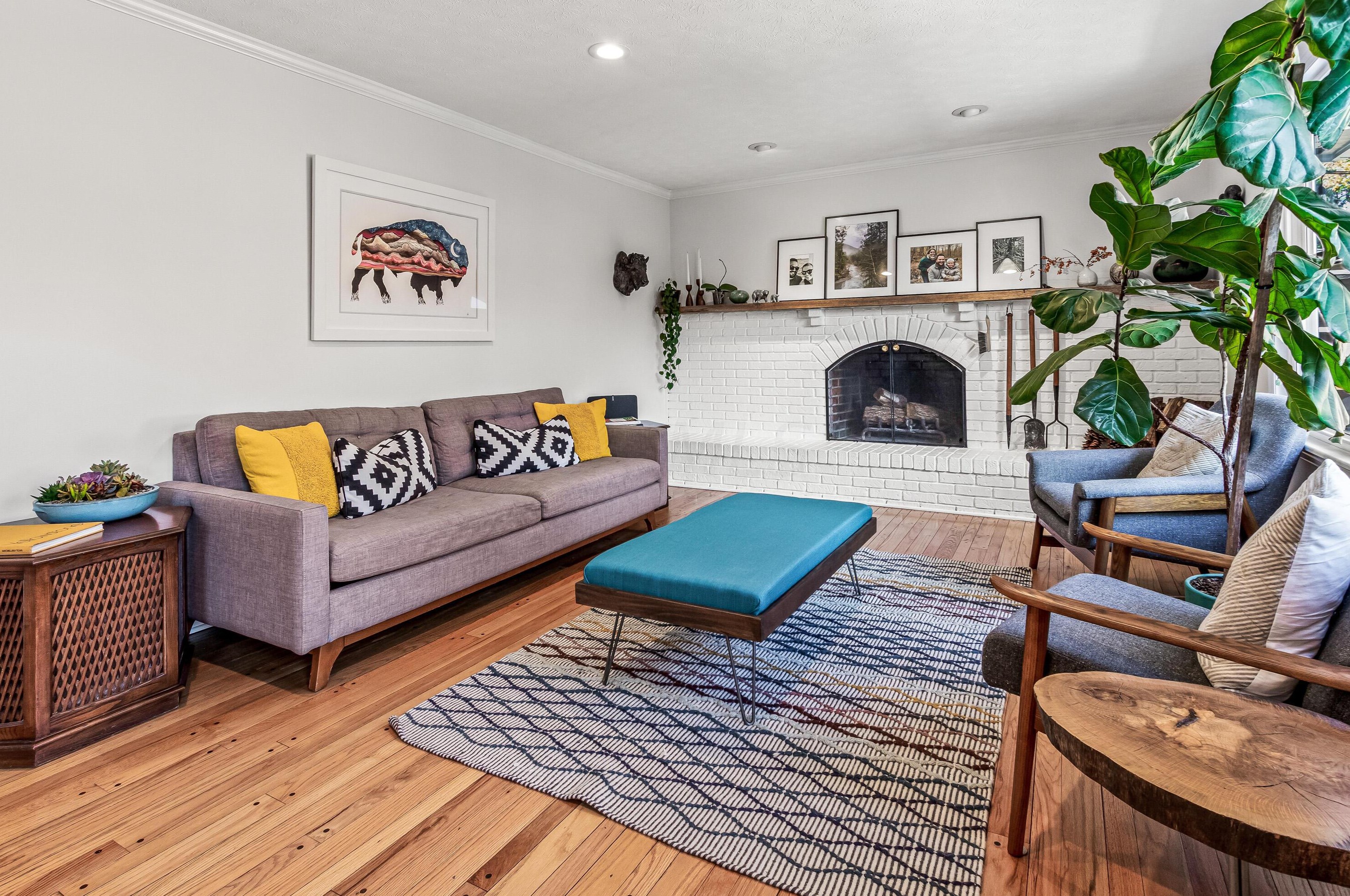 8320 Fairway Dr, Columbus OH 43235-1154 exterior