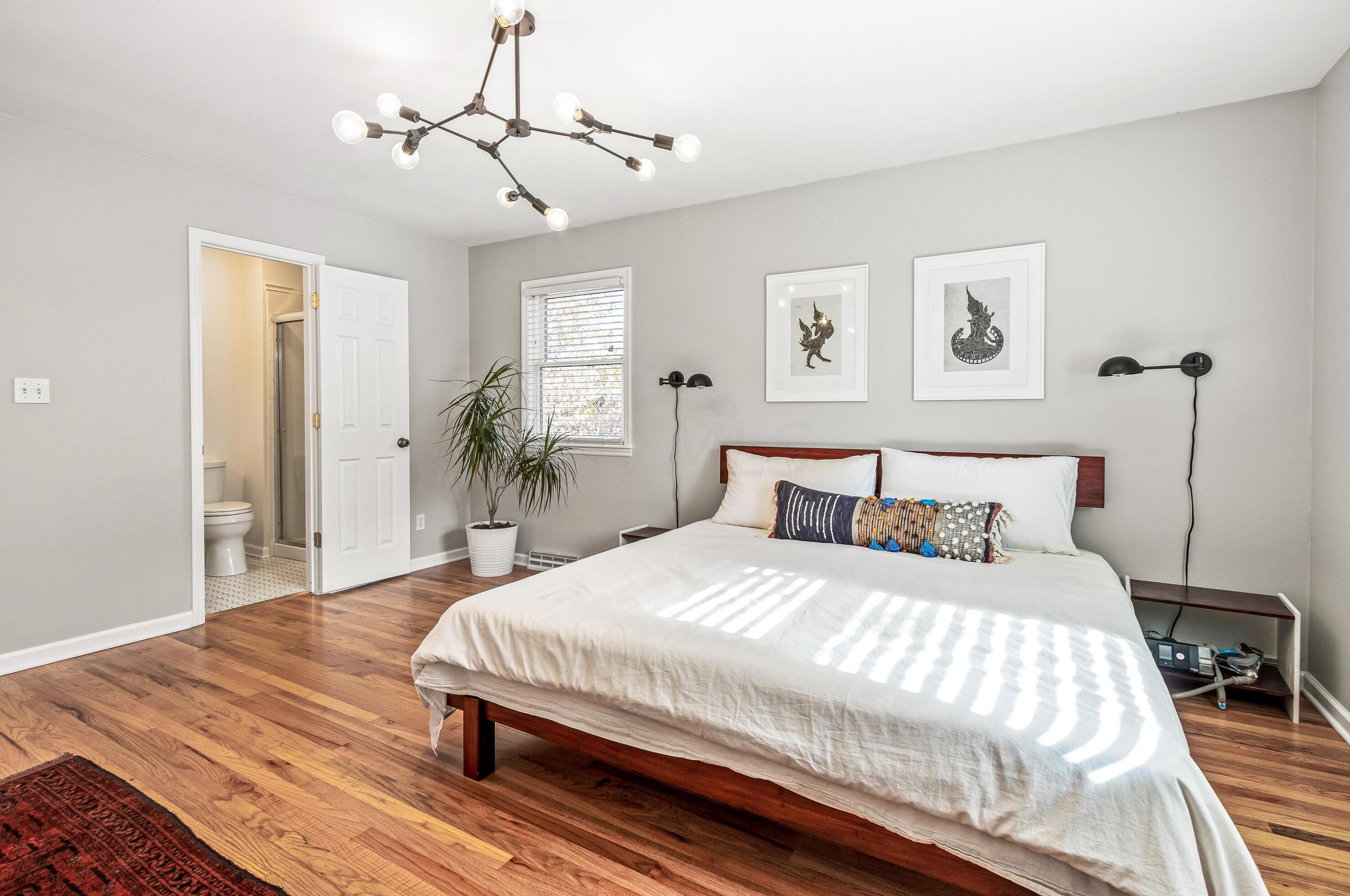 8320 Fairway Dr, Columbus OH 43235-1154 exterior