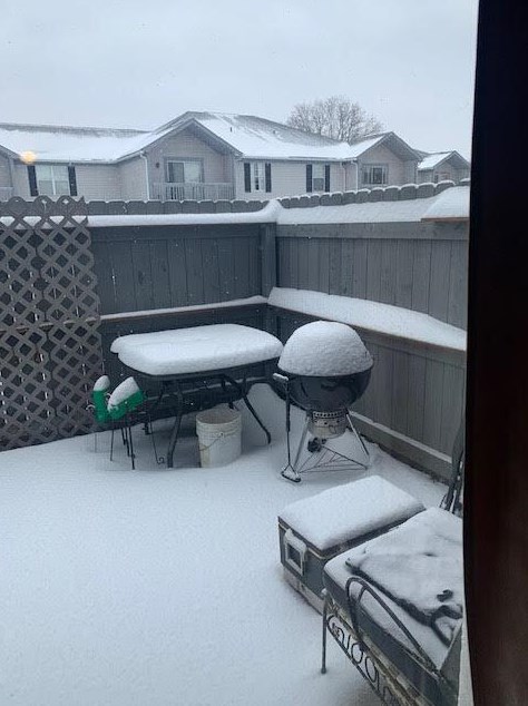 2072 Park Run Dr, Columbus OH 43220-2449 exterior