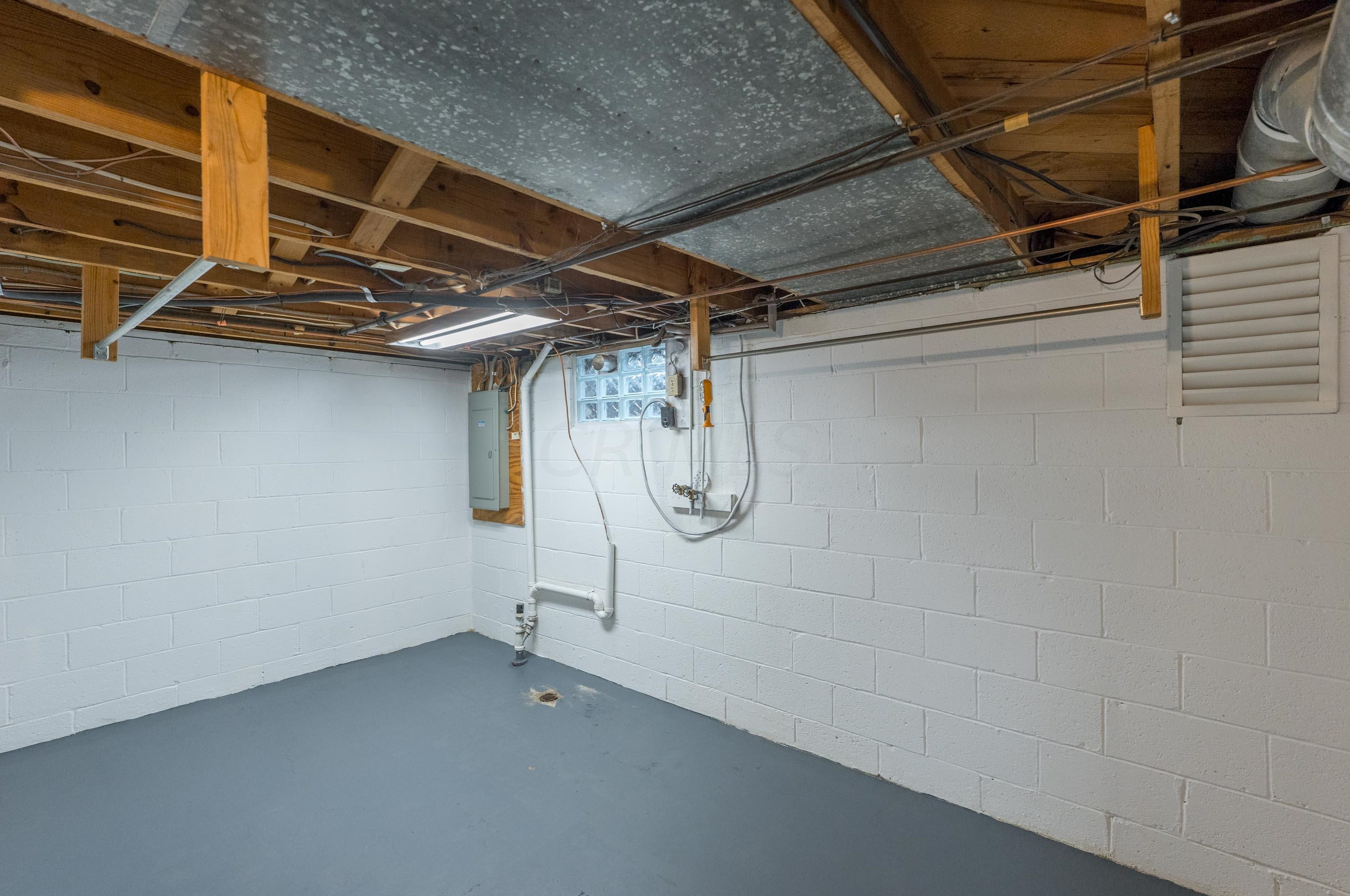 2236 Woodstock Rd, Columbus OH 43221-1844 exterior