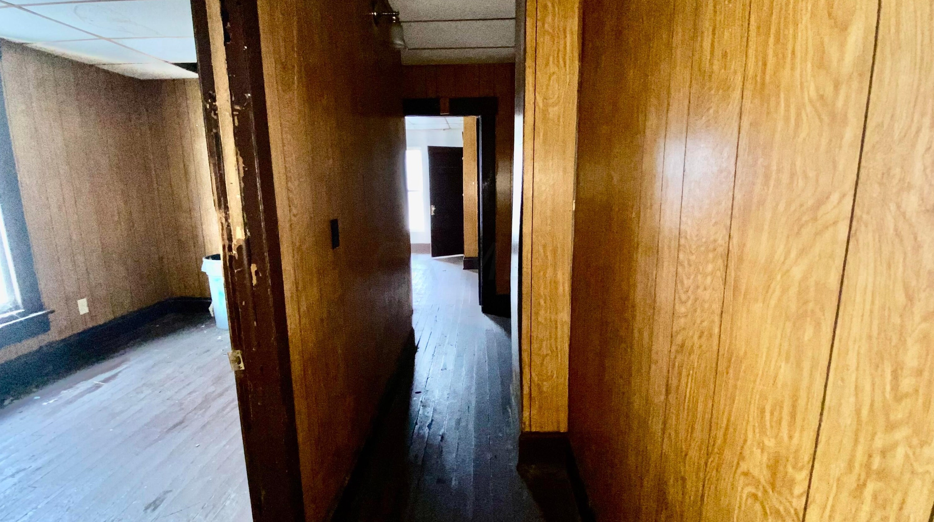 154 Oakley Ave, Columbus OH 43204-3217 exterior