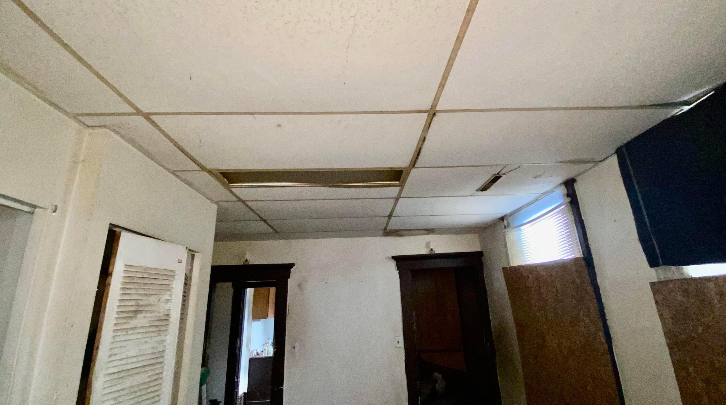 154 Oakley Ave, Columbus OH 43204-3217 exterior