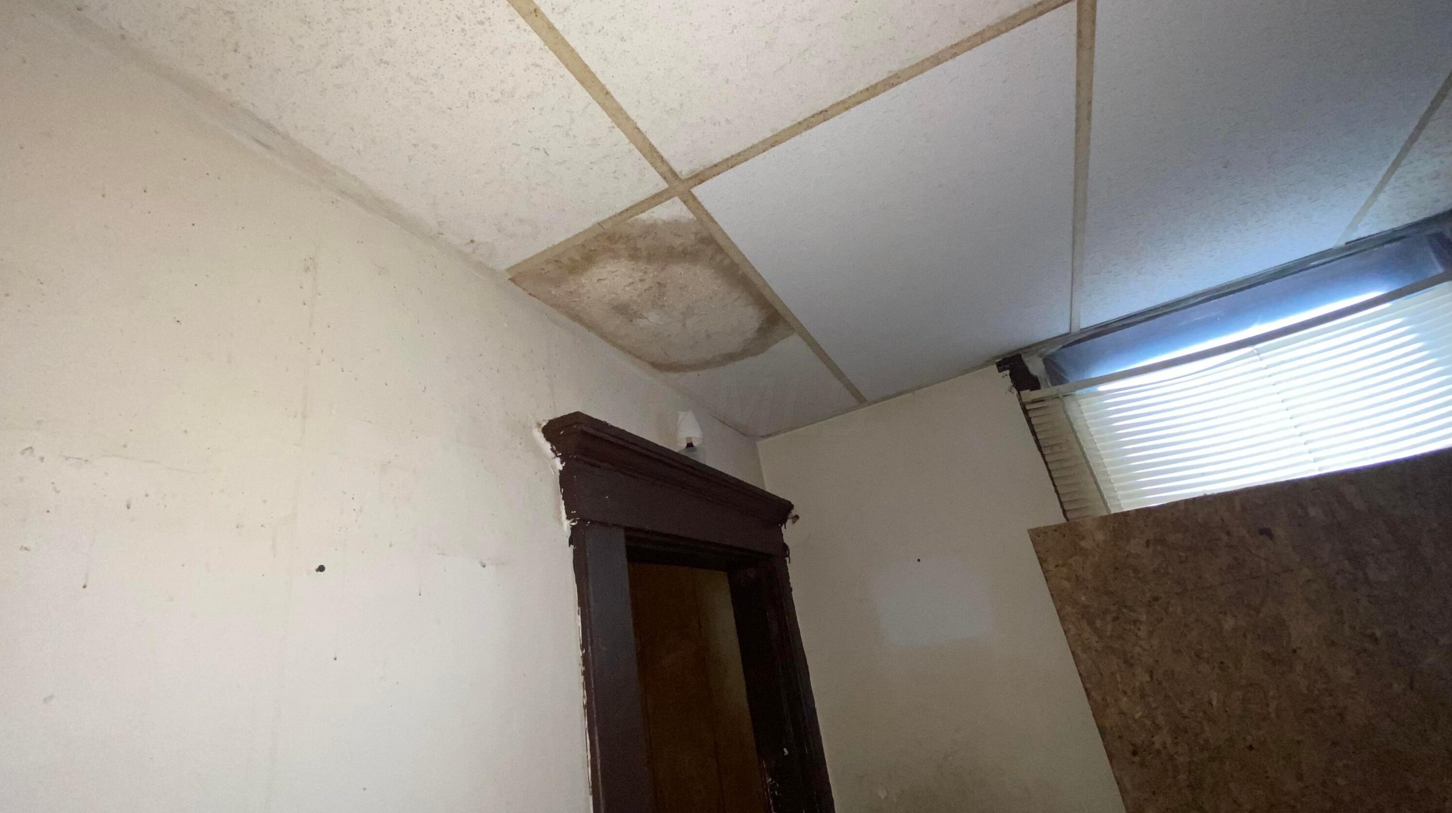 154 Oakley Ave, Columbus OH 43204-3217 exterior