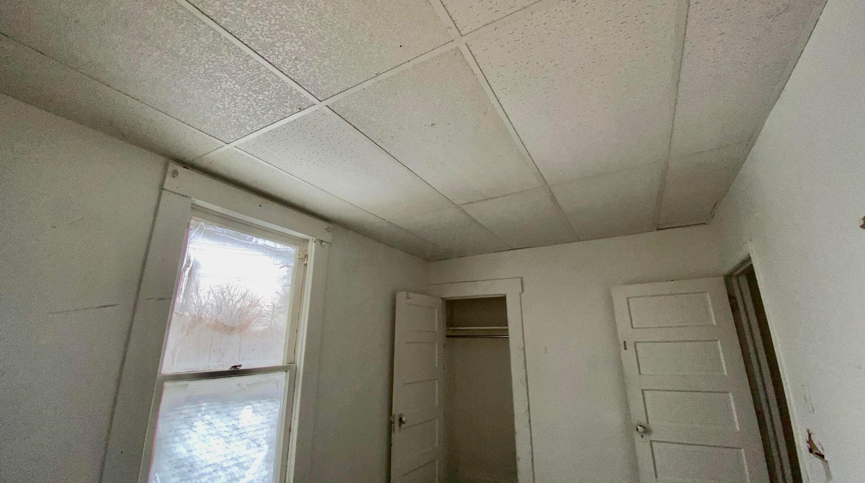 154 Oakley Ave, Columbus OH 43204-3217 exterior