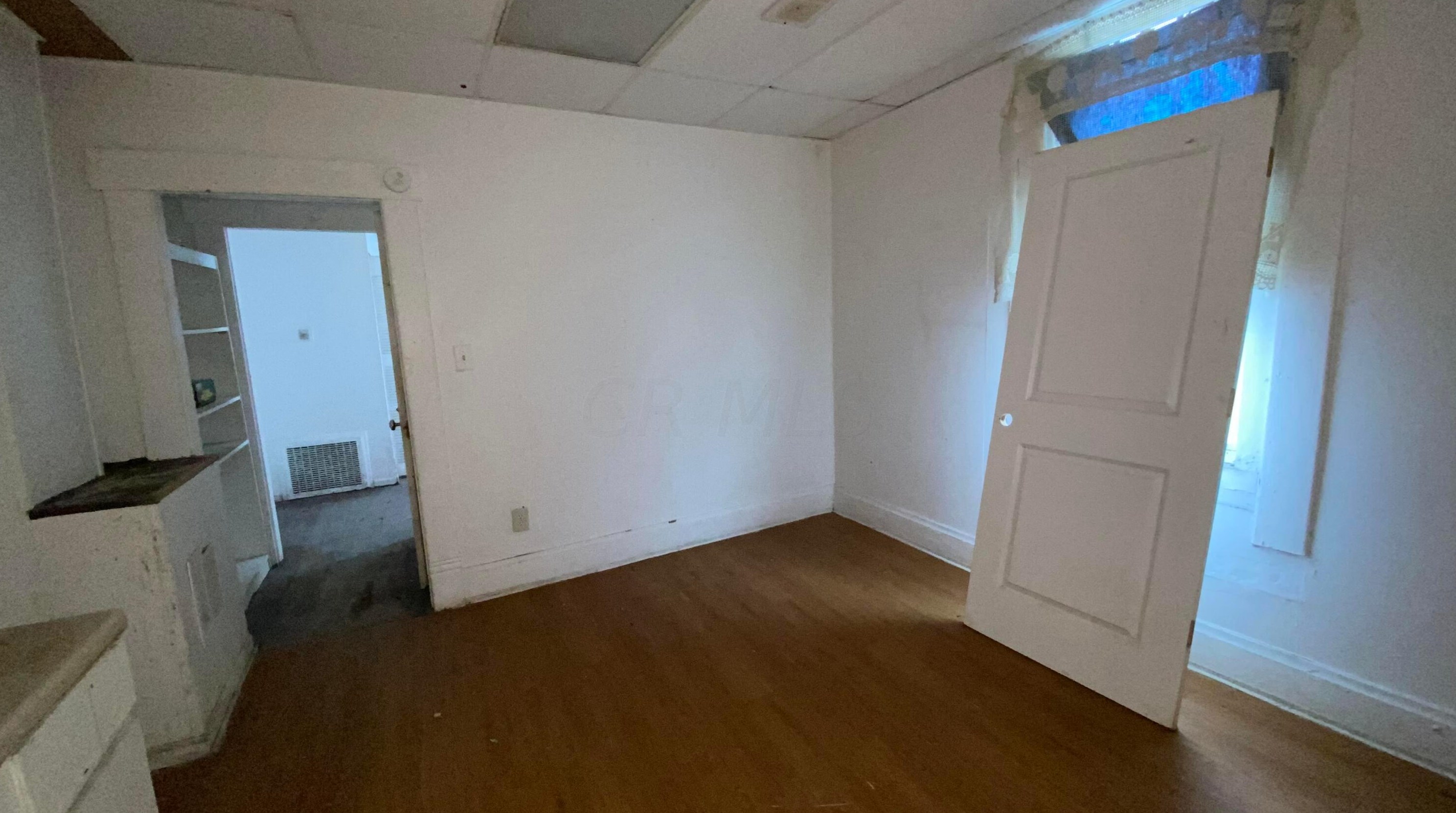 154 Oakley Ave, Columbus OH 43204-3217 exterior