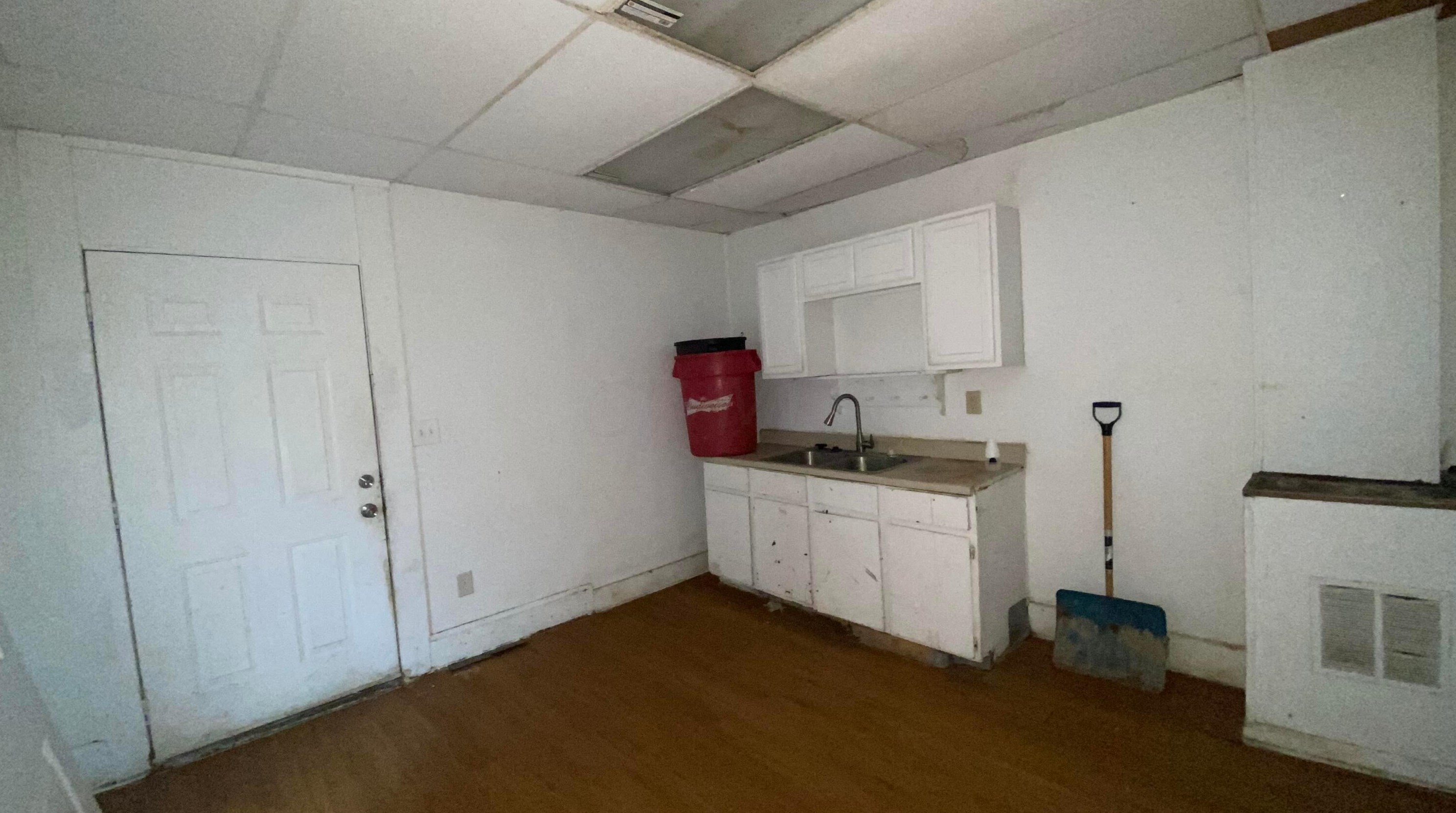 154 Oakley Ave, Columbus OH 43204-3217 exterior