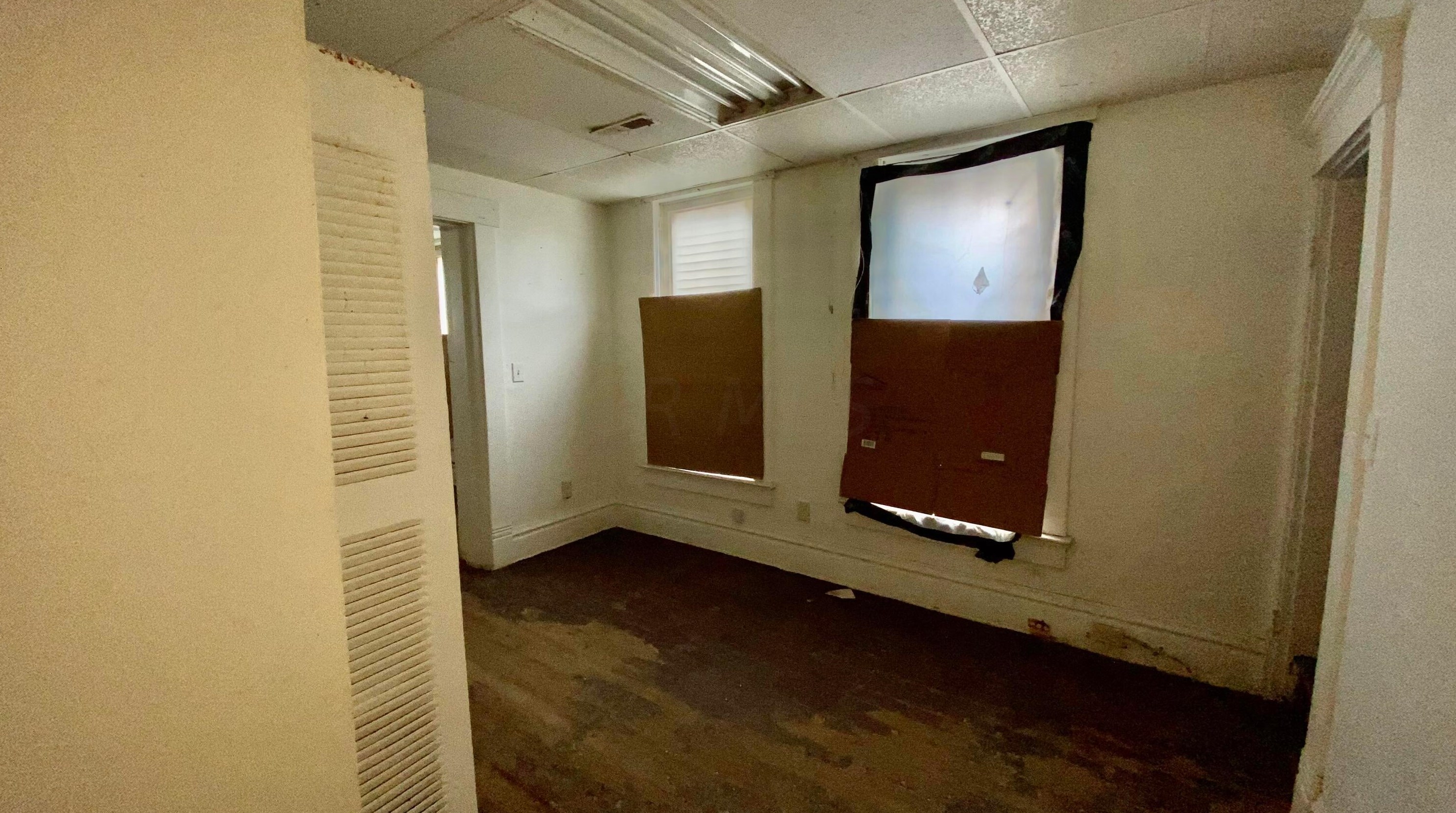 154 Oakley Ave, Columbus OH 43204-3217 exterior