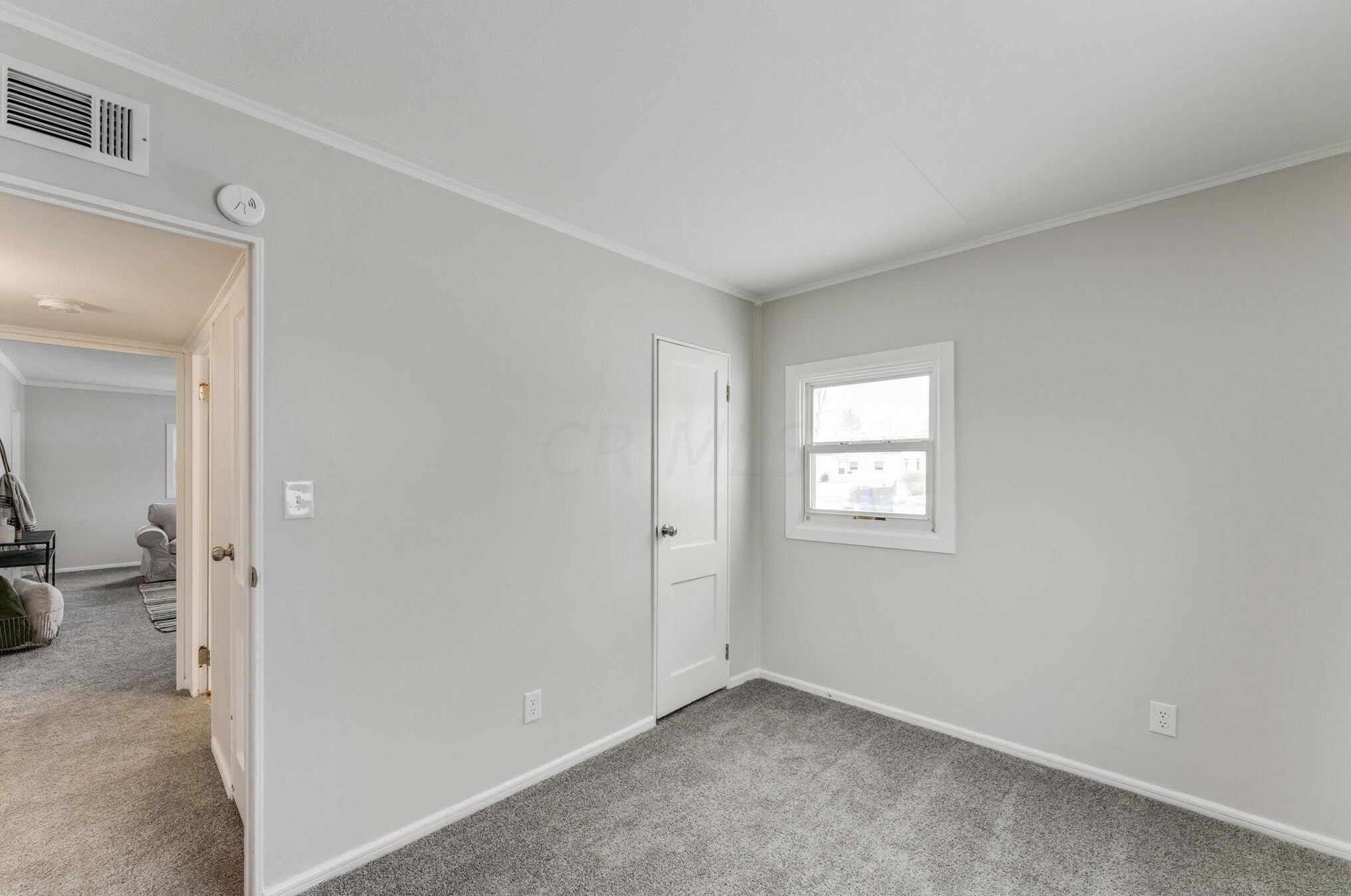 276 Hampton Rd, Columbus OH 43213-2730 exterior