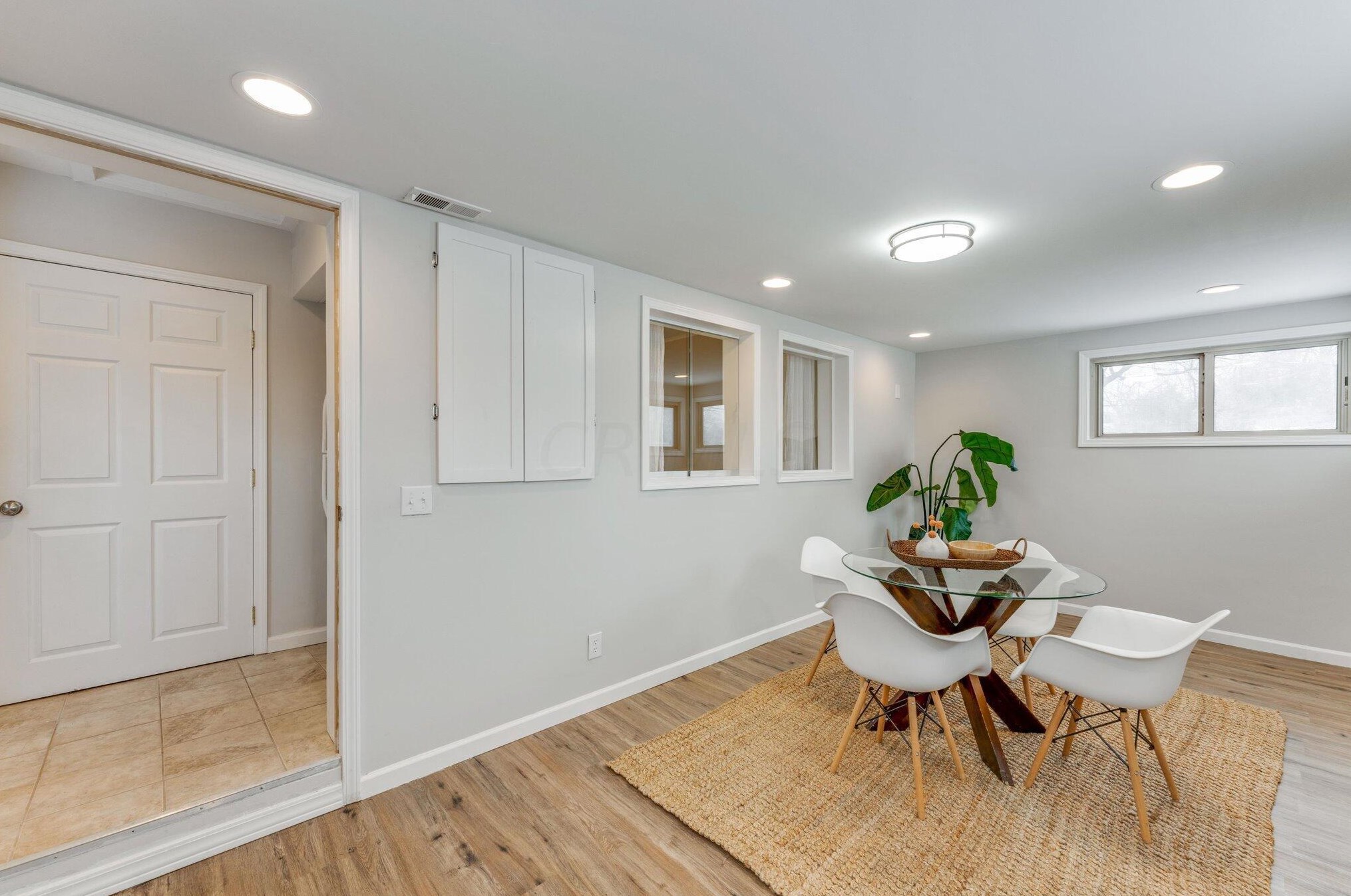 276 Hampton Rd, Columbus OH 43213-2730 exterior