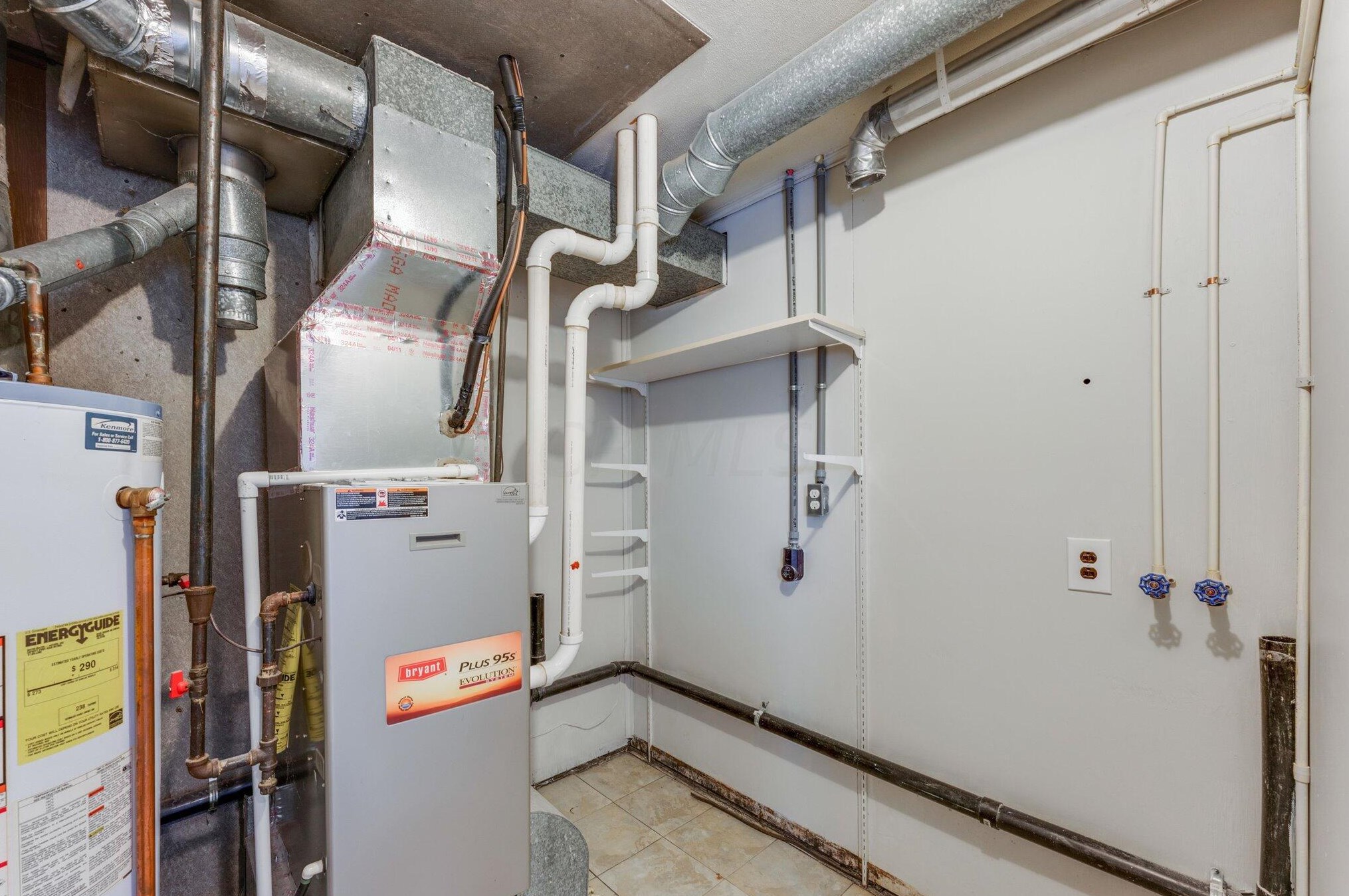 276 Hampton Rd, Columbus OH 43213-2730 exterior