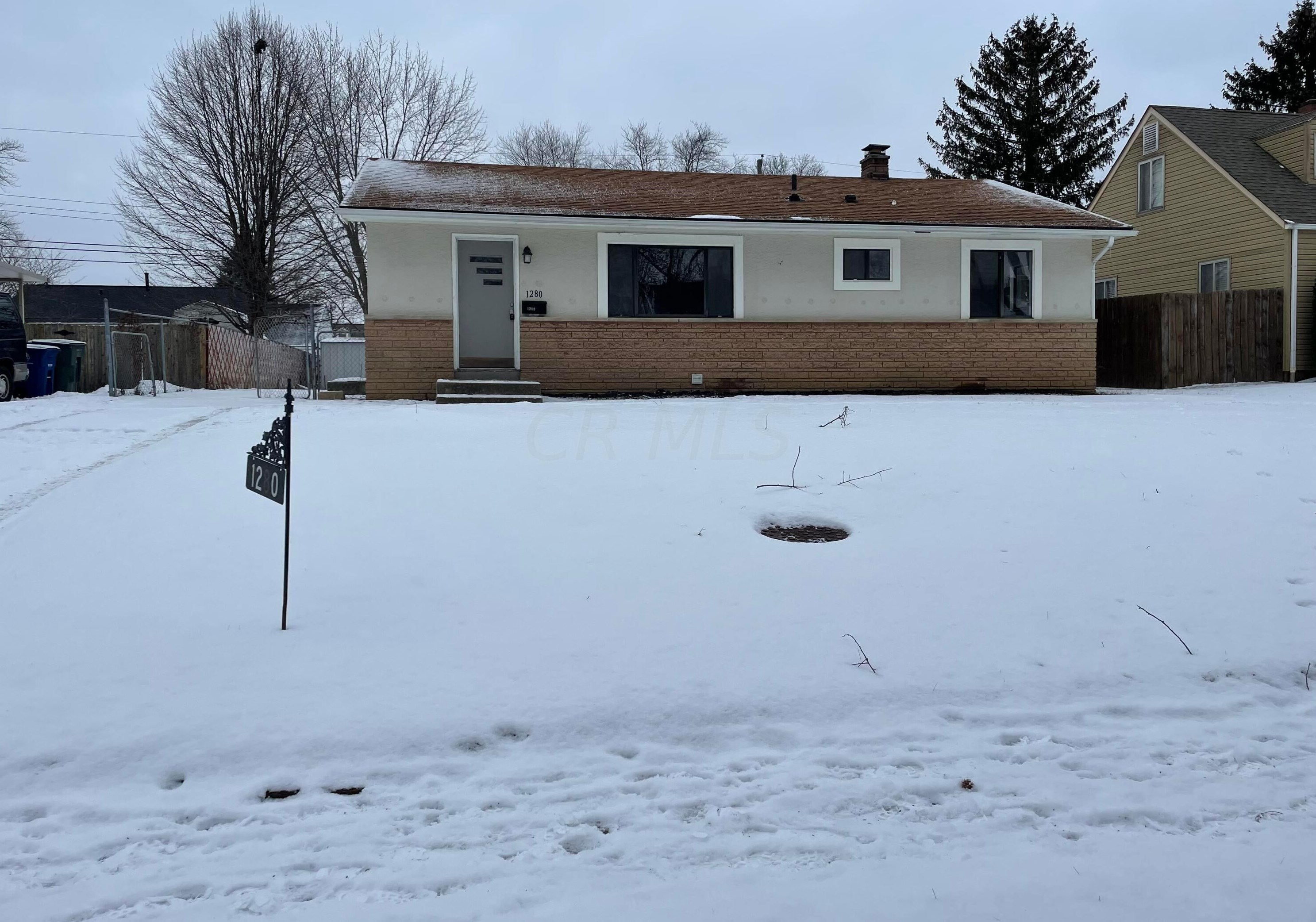 1280 Frisbee Dr, Columbus, OH 43224-2037
