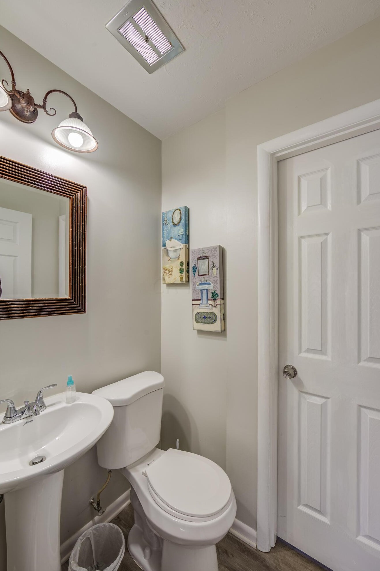 1765 Gaynor Rd, Columbus OH 43227-2544 exterior