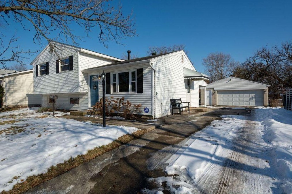 1348 Westshire Rd, Columbus, OH 43204-2223