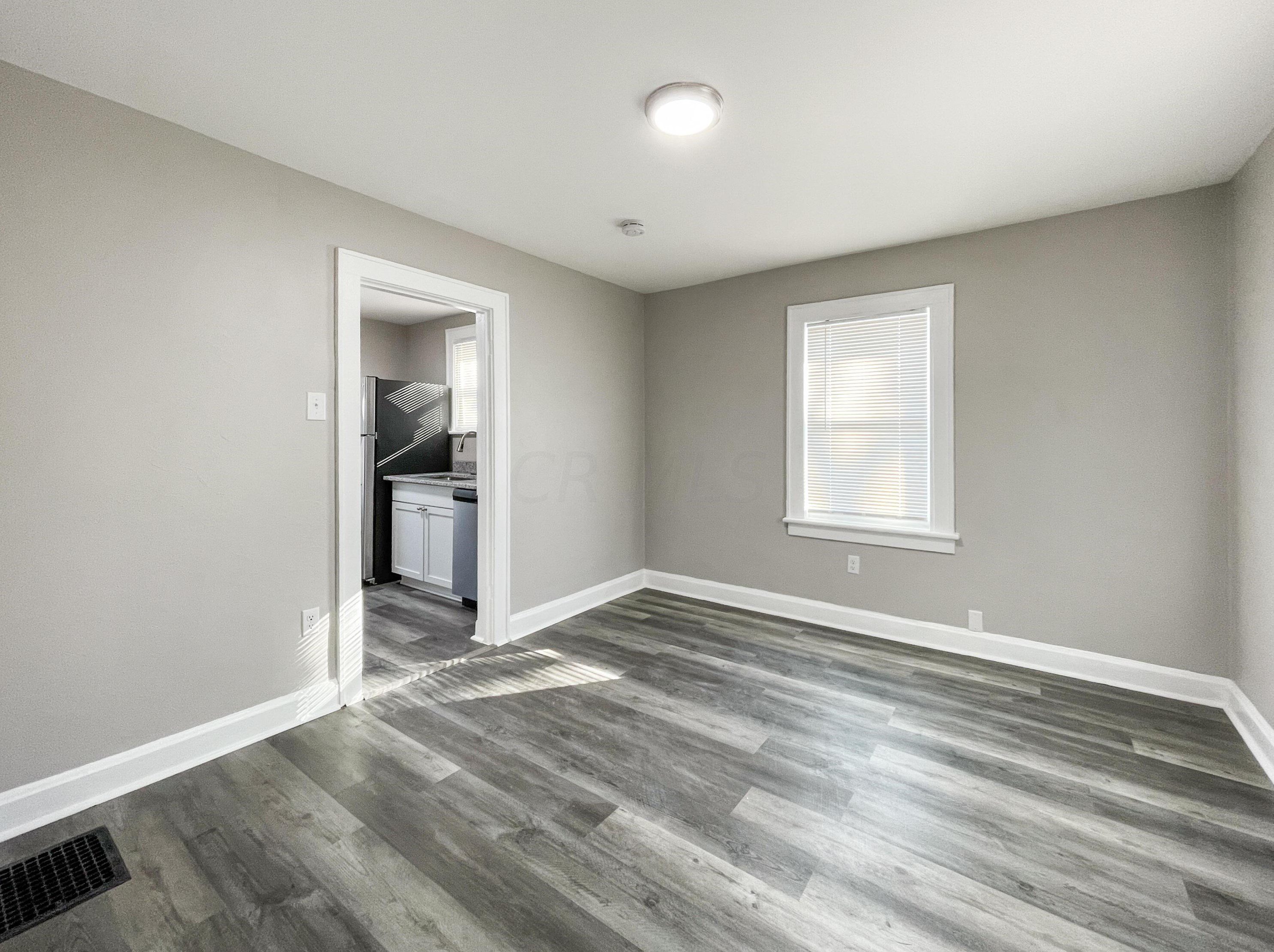 2378 Velma Ave, Columbus OH  43211-2056 exterior