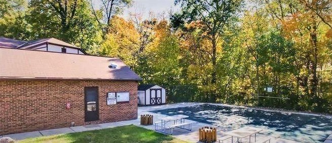 3052 Highcliff Ct, Columbus OH 43231-2346 exterior