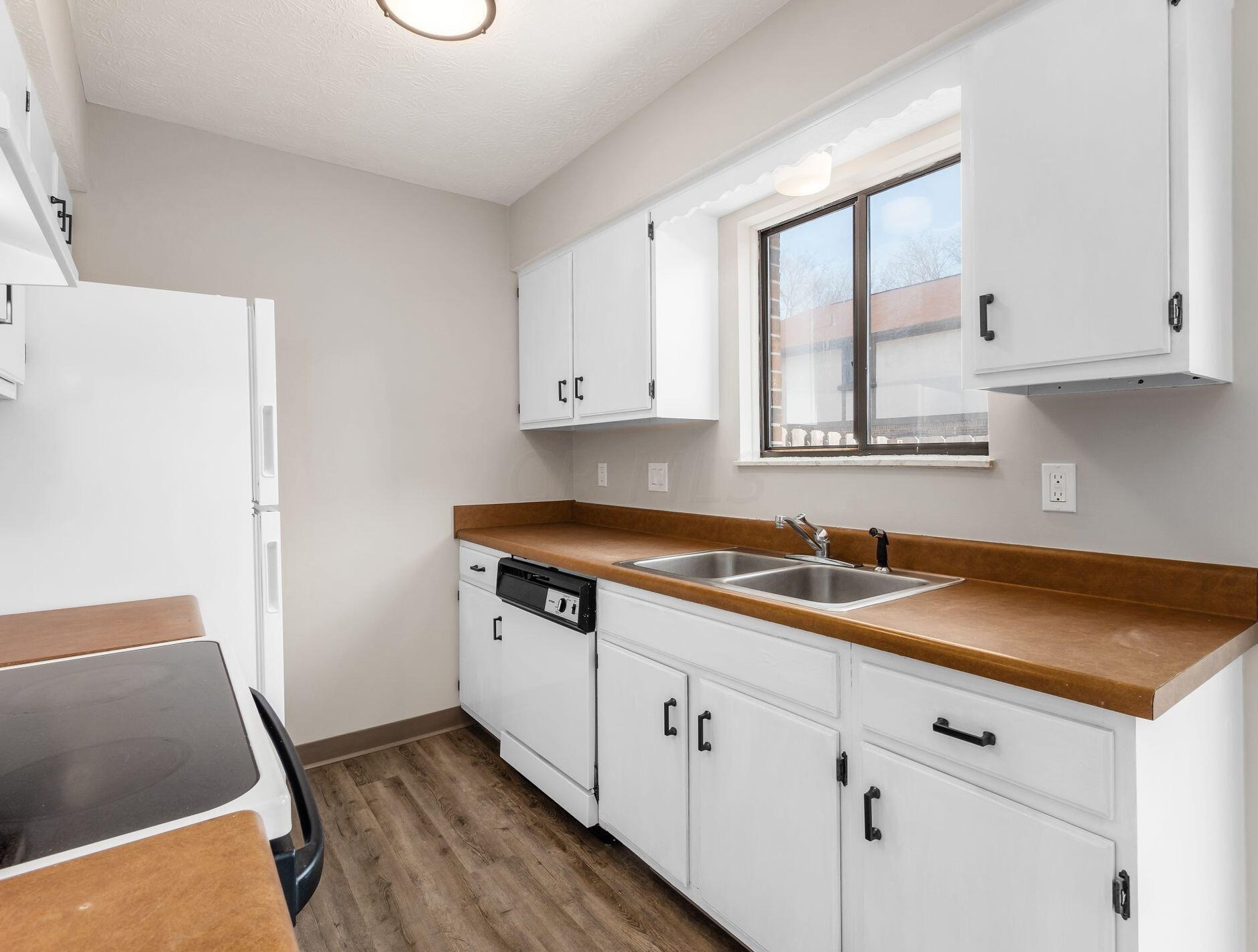 3052 Highcliff Ct, Columbus OH 43231-2346 exterior