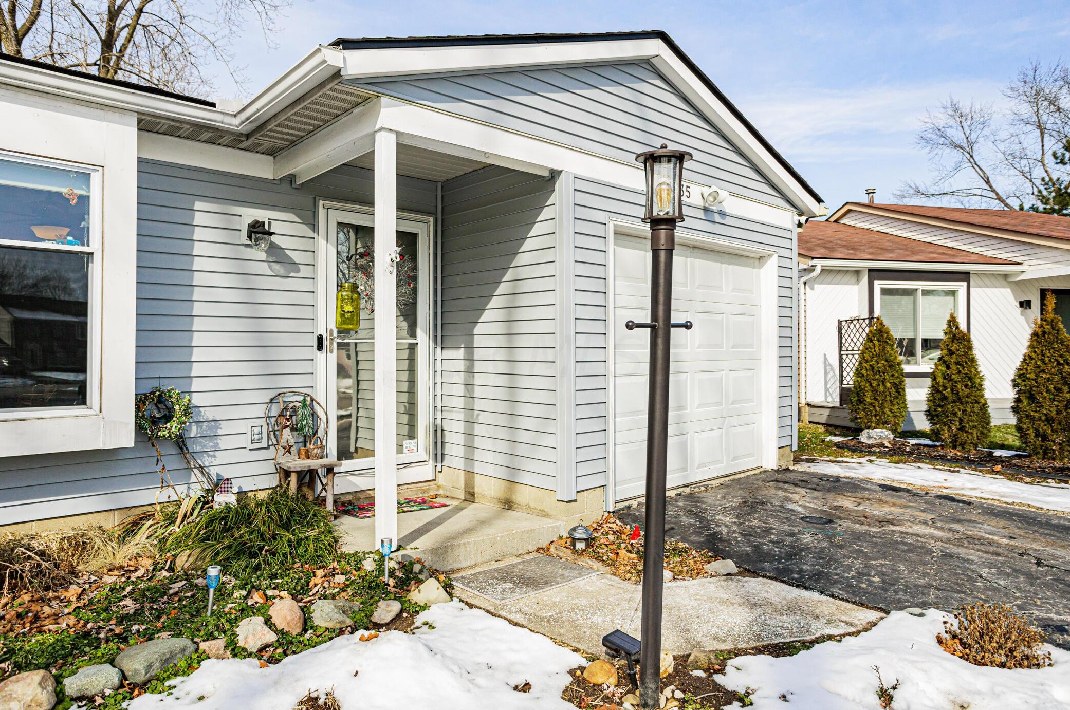 4335 Lawn Pl, Westerville, OH 43081-3835