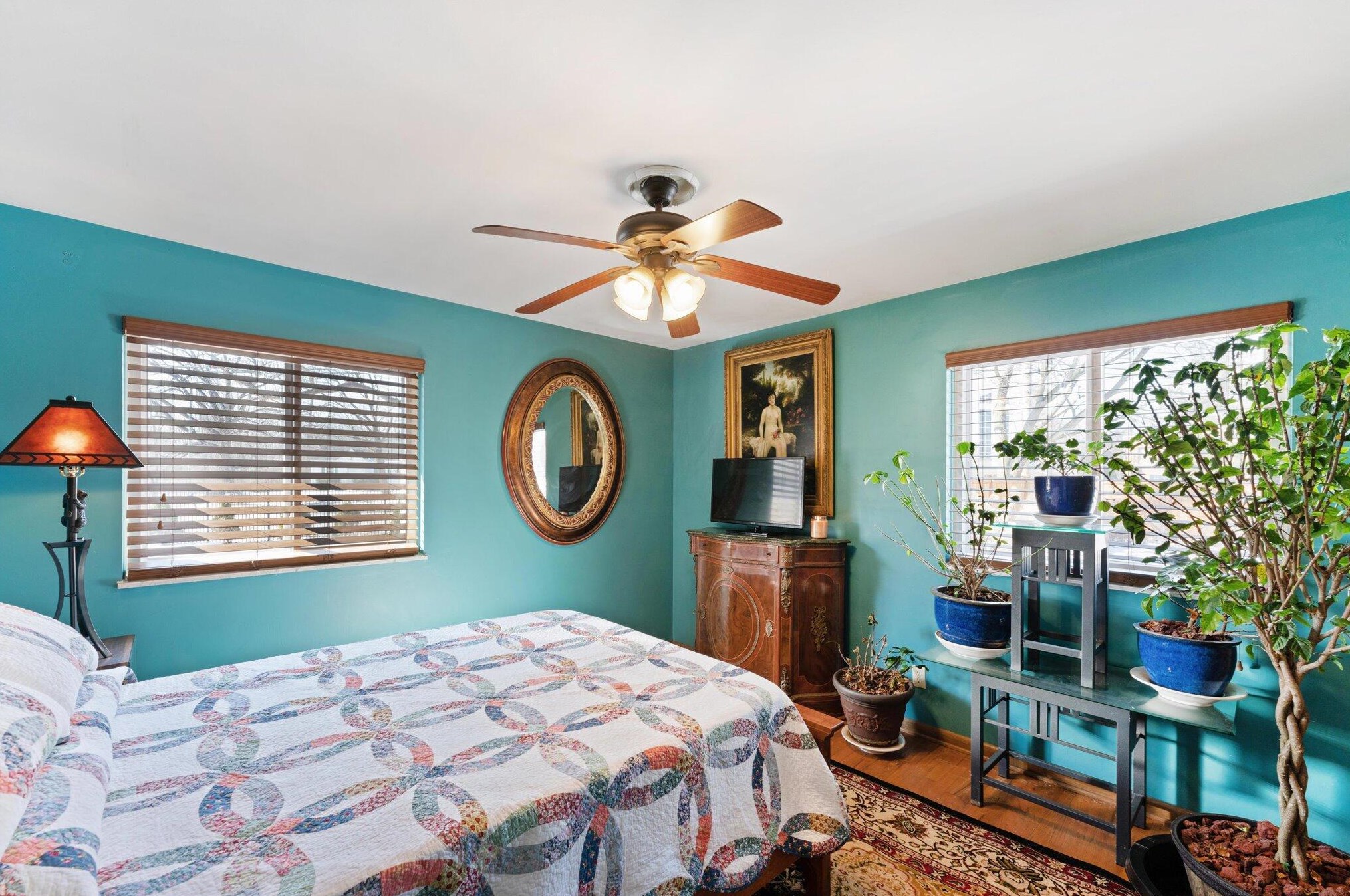 2508 Minerva Lk Rd, Columbus OH 43231-4819 exterior