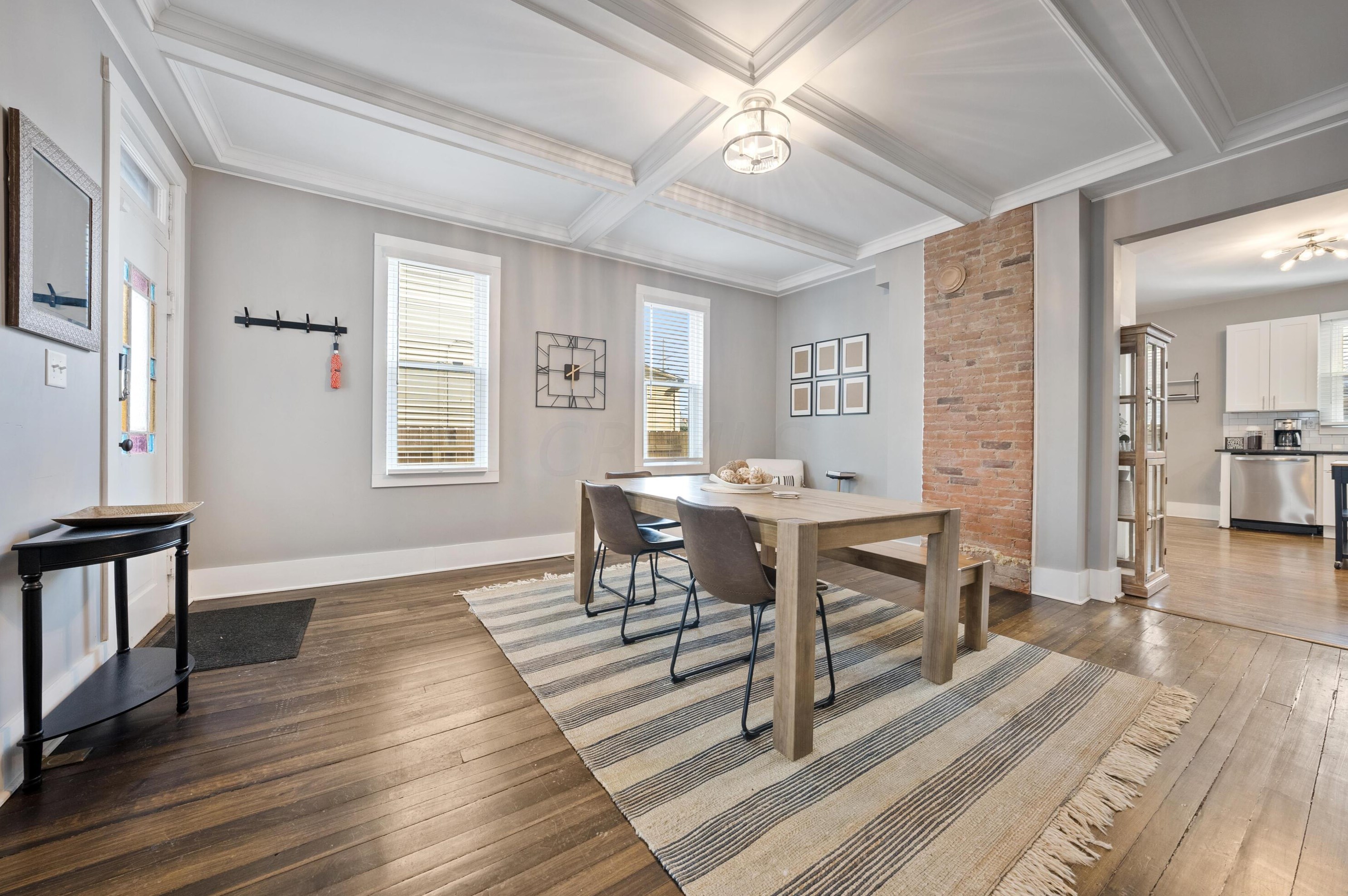 439 Deshler Ave, Columbus OH  43206-2716 exterior