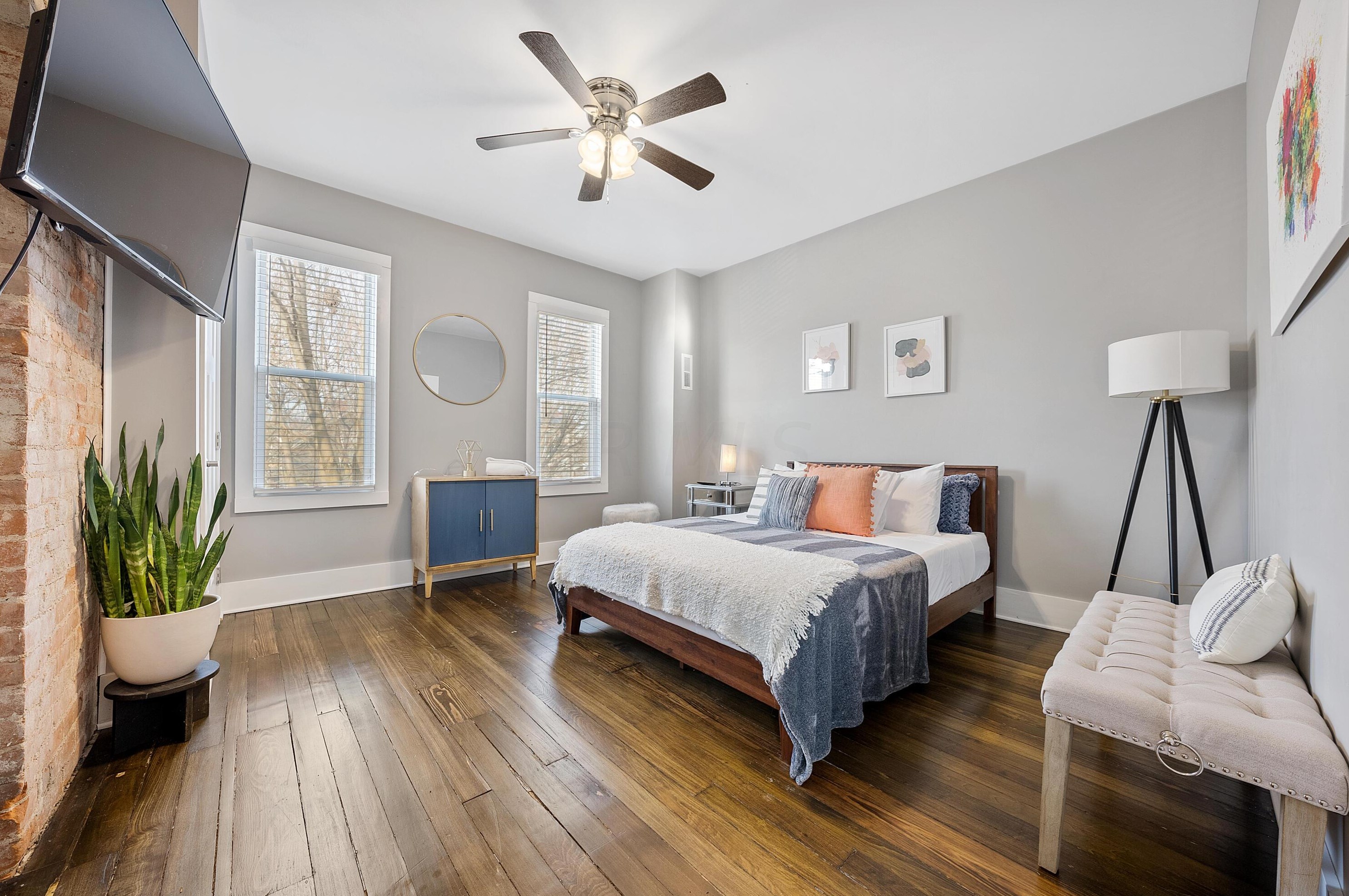 439 Deshler Ave, Columbus OH  43206-2716 exterior