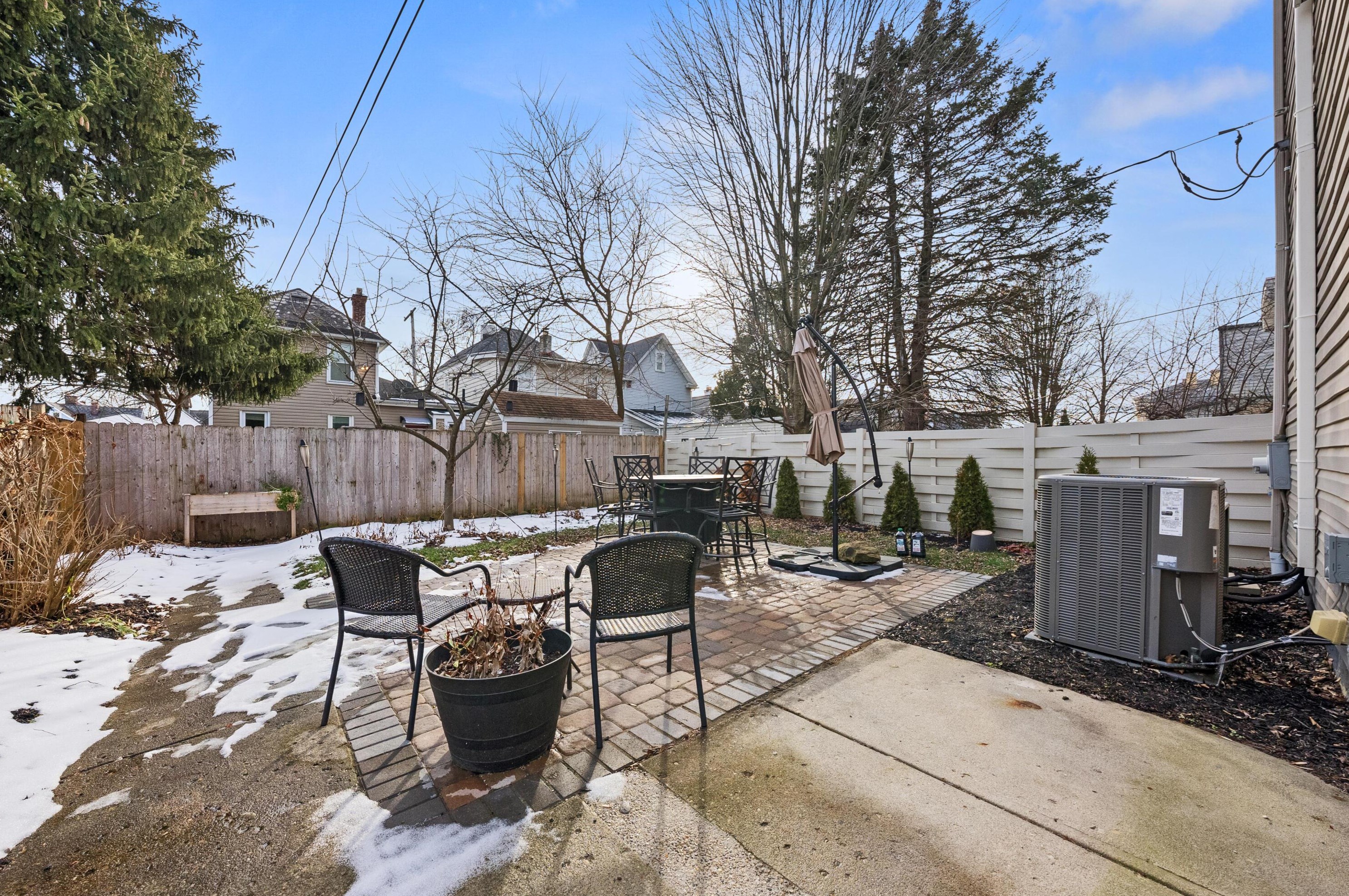 439 Deshler Ave, Columbus OH  43206-2716 exterior