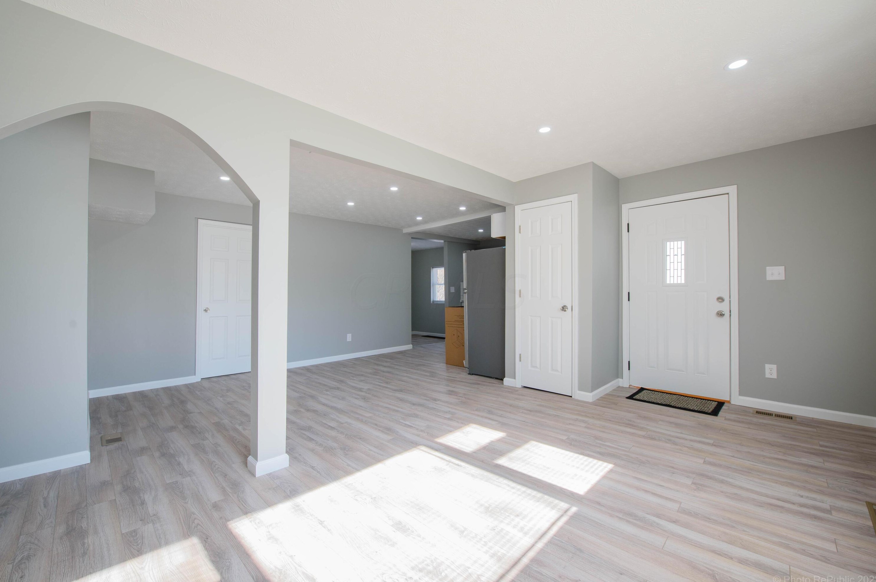 1972 Cooke Rd, Columbus OH  43224-2412 exterior