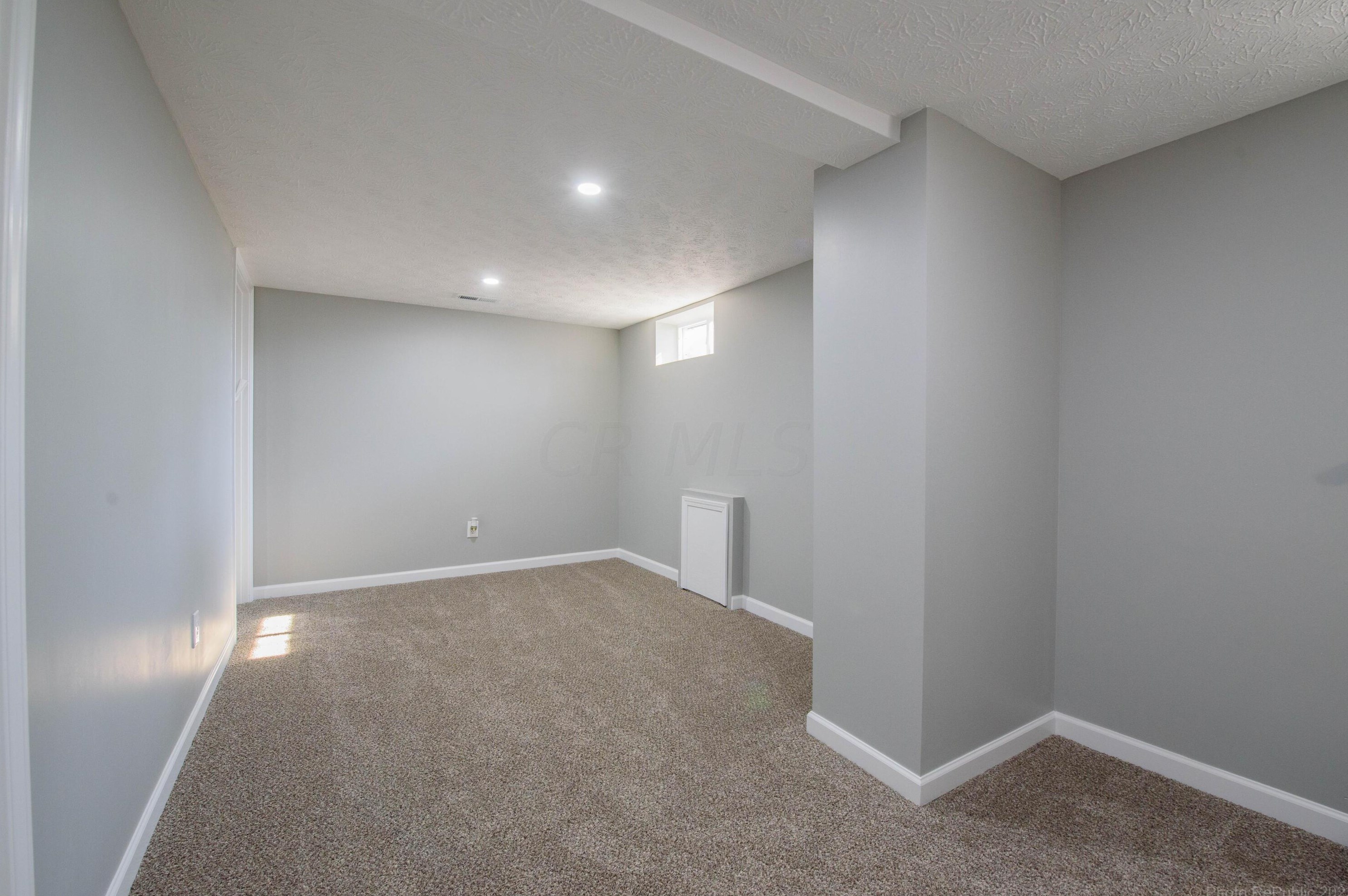 1972 Cooke Rd, Columbus OH  43224-2412 exterior