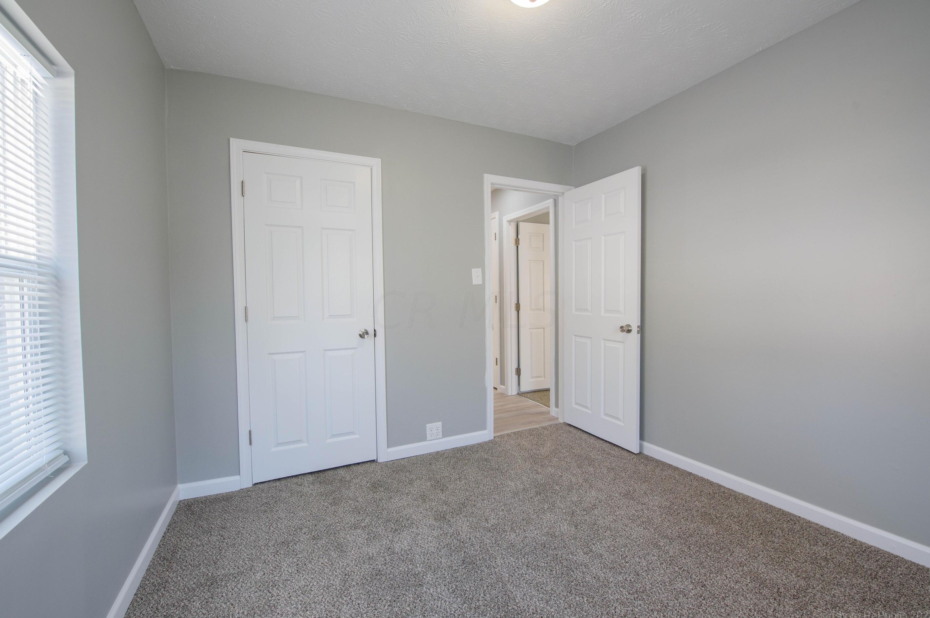 1972 Cooke Rd, Columbus OH  43224-2412 exterior