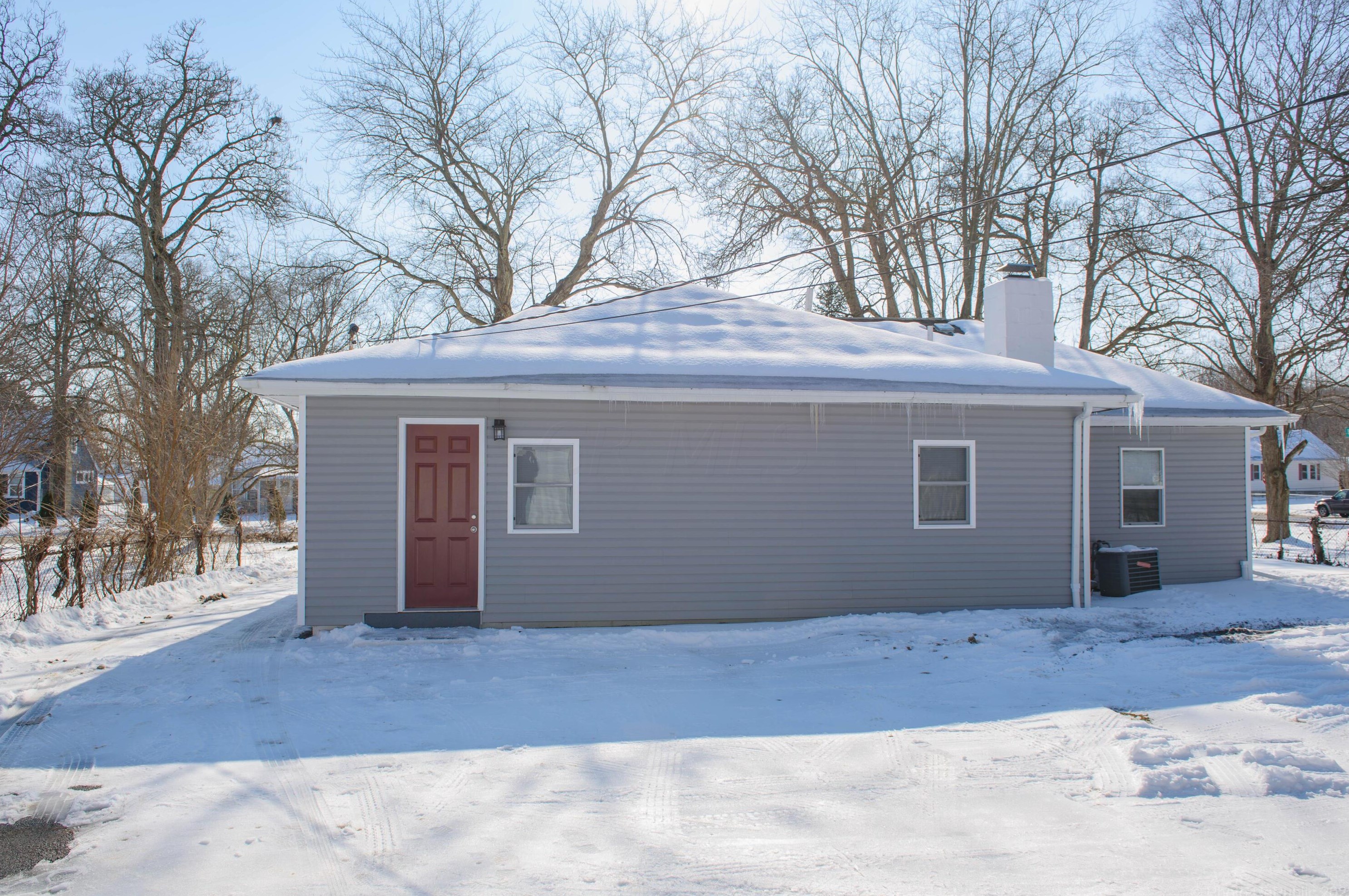 1972 Cooke Rd, Columbus OH  43224-2412 exterior