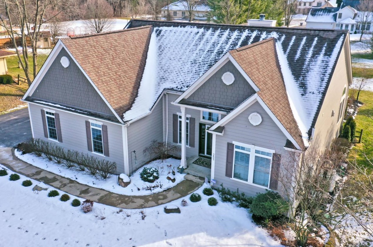 5805 Havens Cor Rd, Columbus OH 43230-3142 exterior