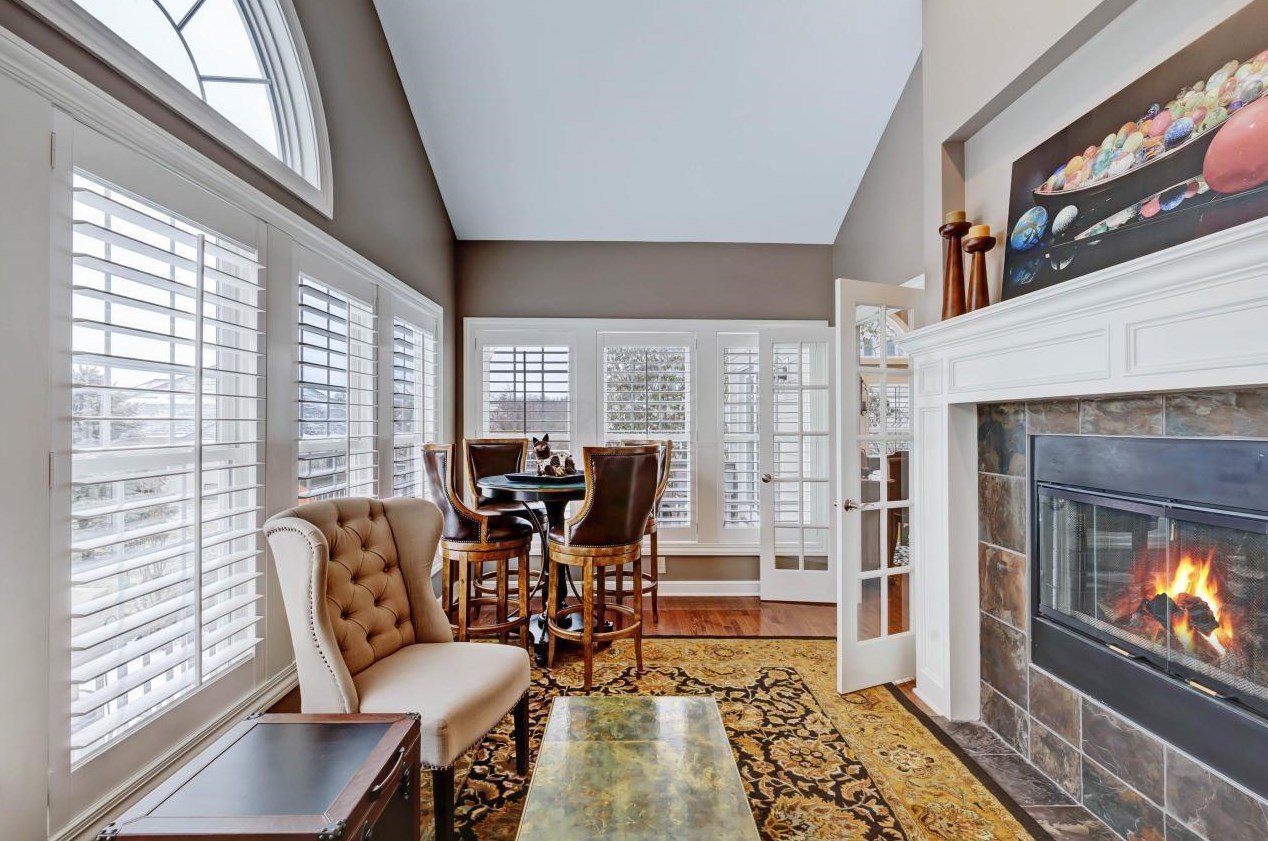 5805 Havens Cor Rd, Columbus OH 43230-3142 exterior