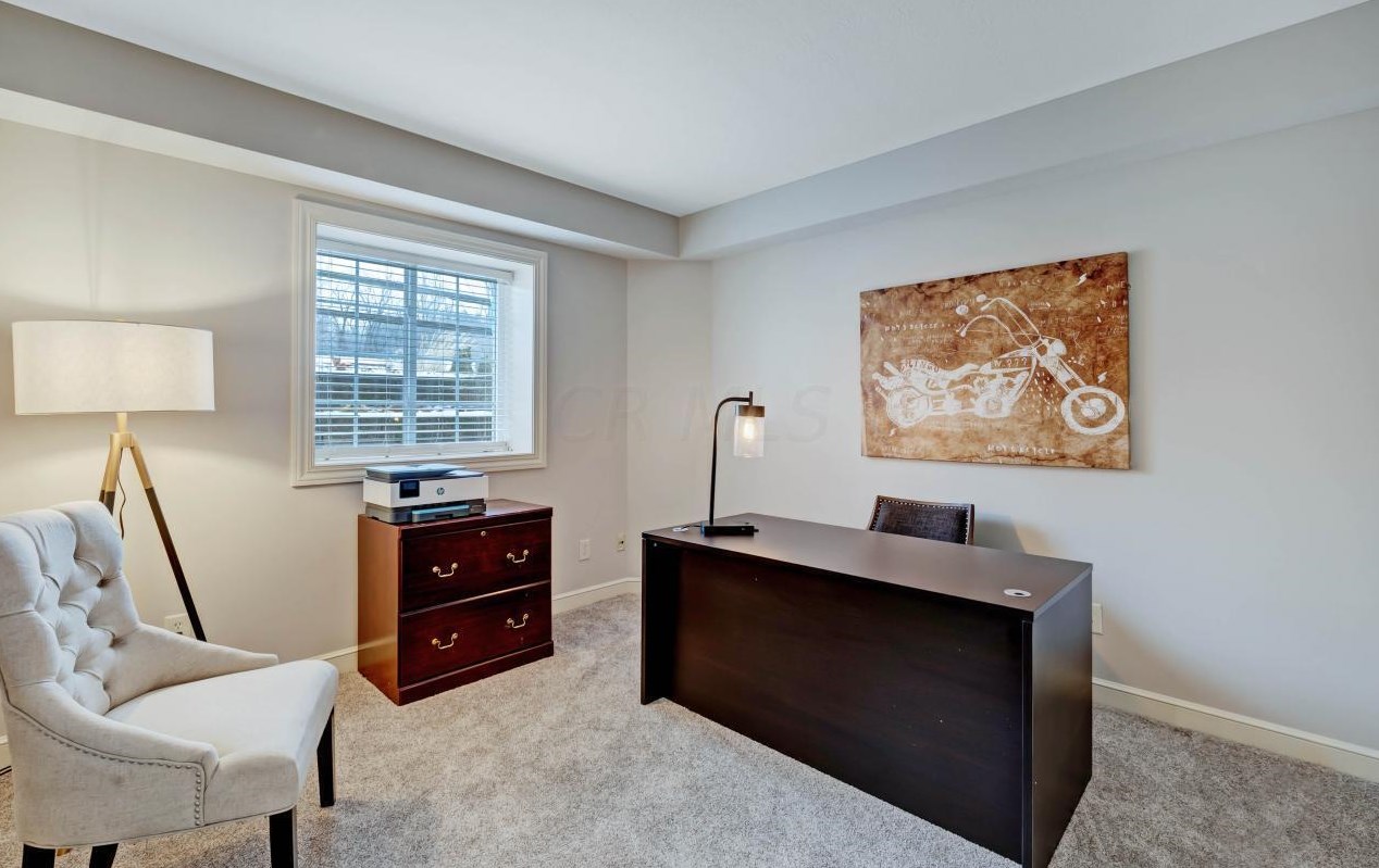 5805 Havens Cor Rd, Columbus OH 43230-3142 exterior