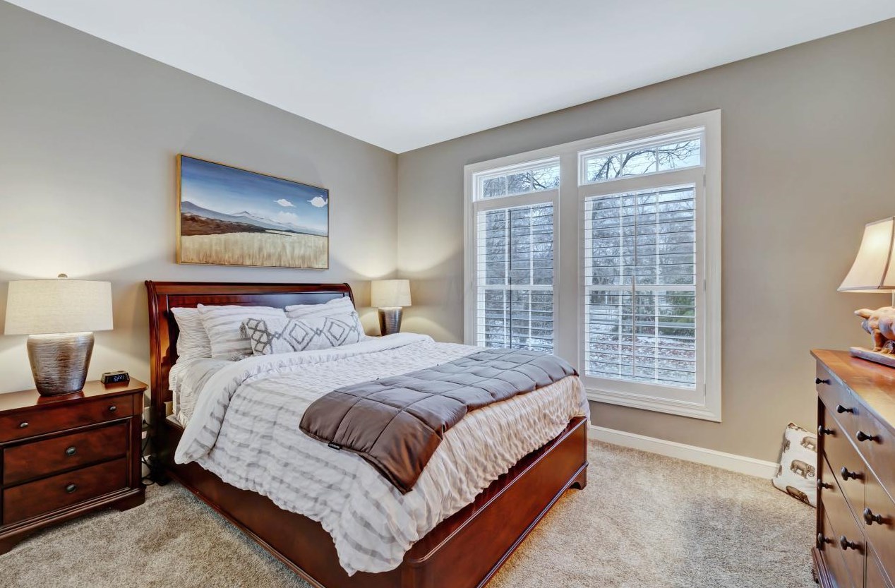 5805 Havens Cor Rd, Columbus OH 43230-3142 exterior