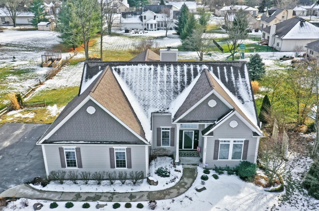 5805 Havens Cor Rd, Columbus OH 43230-3142 exterior