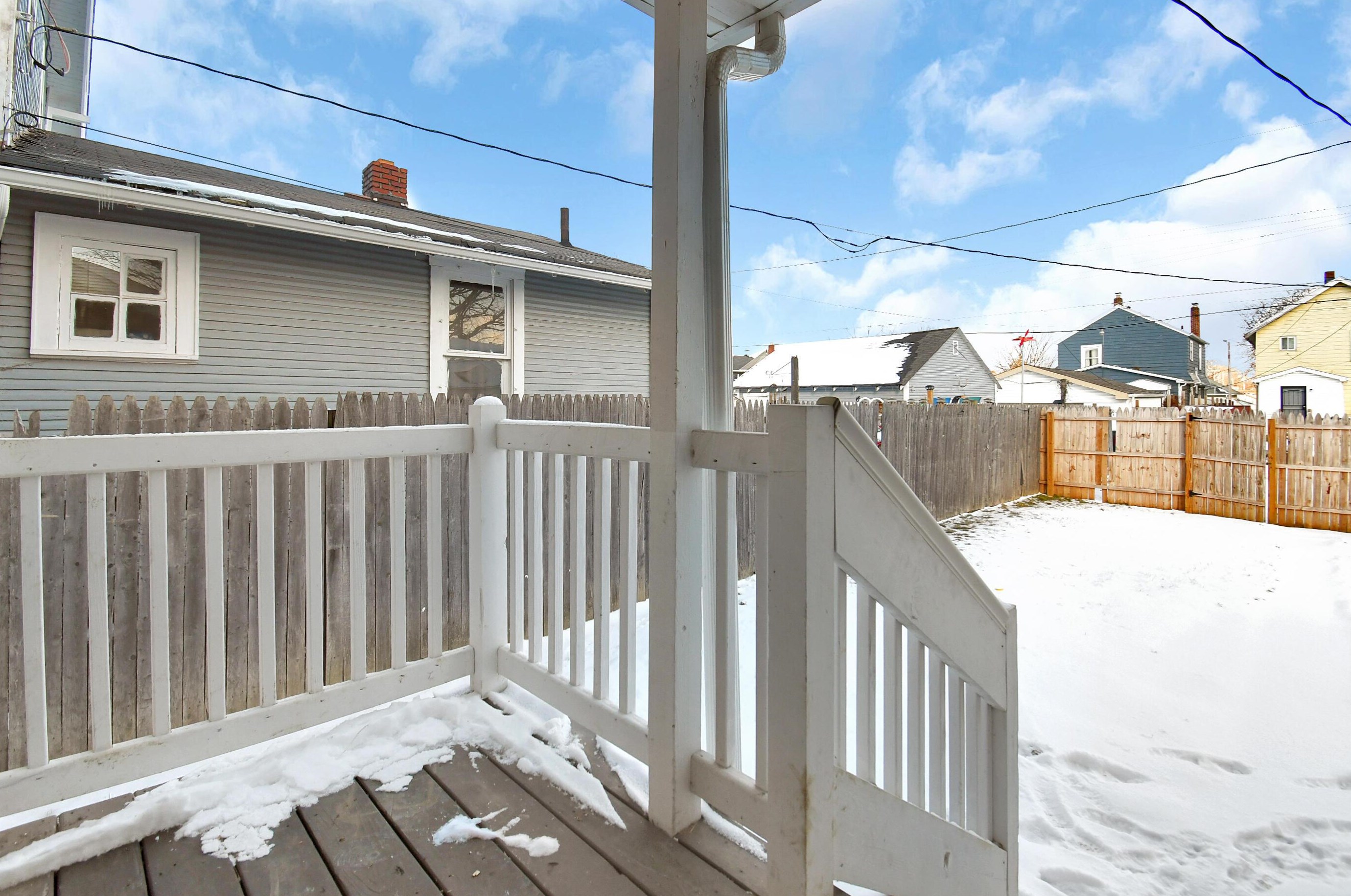 408 Eureka Ave, Columbus OH  43204-3438 exterior