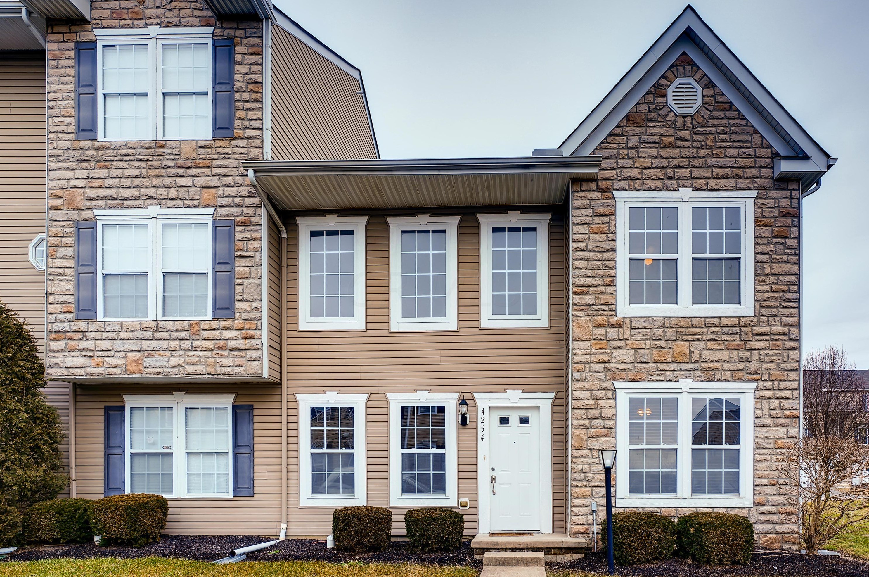 4254 Bowman Meadow Dr, Cnl Wnchstr, OH 43110-7843