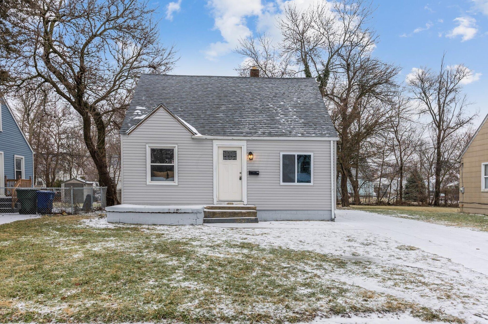 2430 Renwood Pl, Columbus, OH 43211-1333
