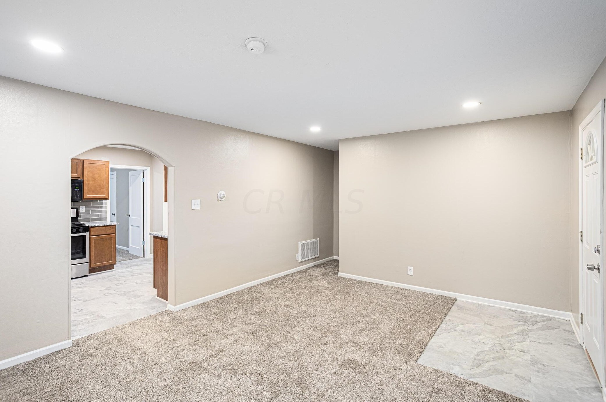 2833 Fairwood Ave, Columbus OH 43206-1870 exterior