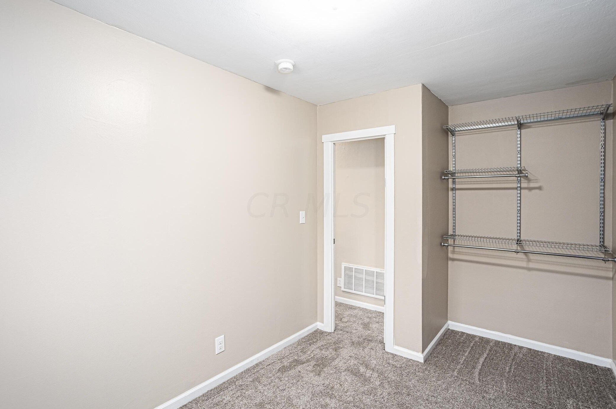 2833 Fairwood Ave, Columbus OH 43206-1870 exterior