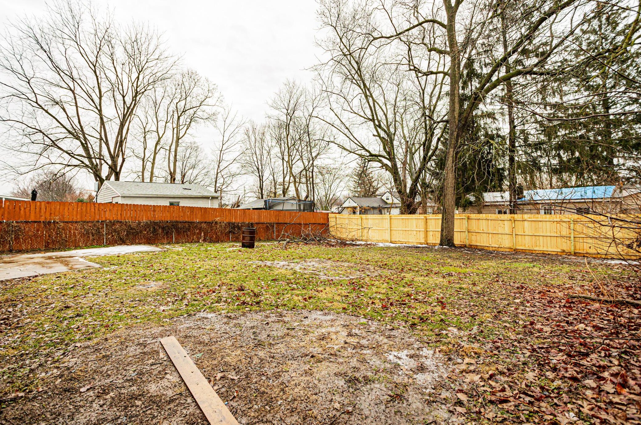 443 Carolann Ave, Columbus OH 43207-3111 exterior