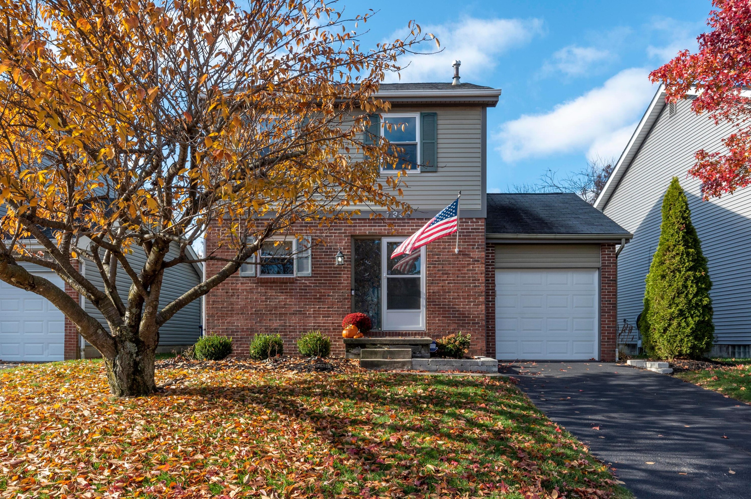 7333 Bride Water Blvd, Columbus, OH 43235-2066