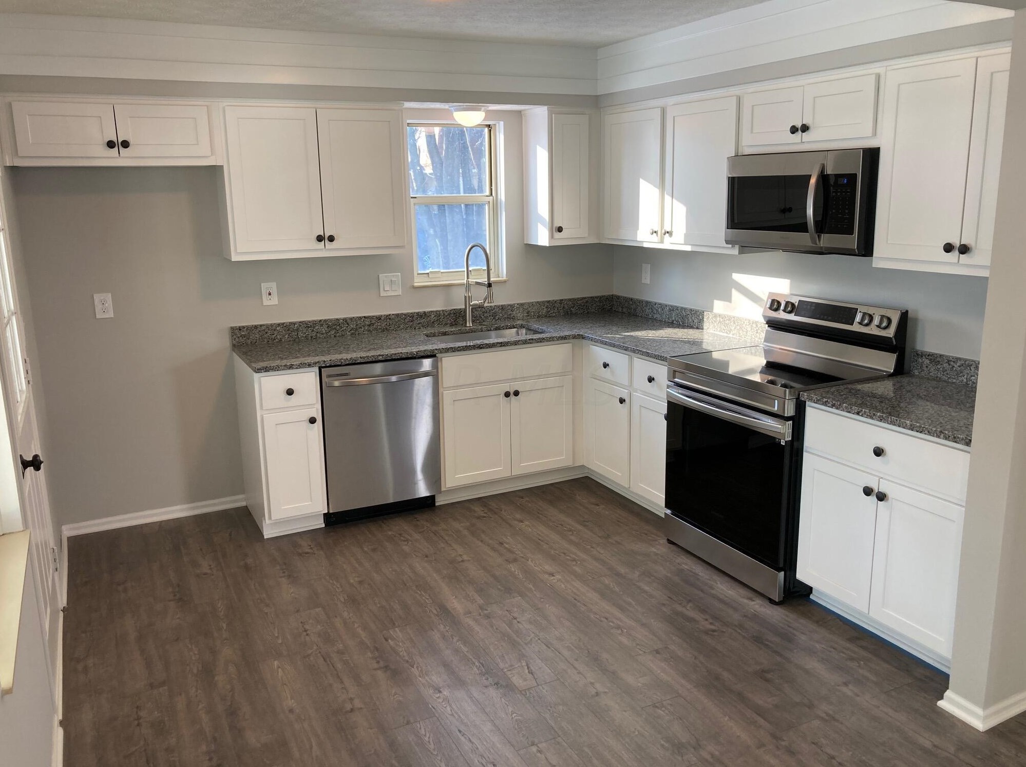 377 North St, Columbus, OH 43085-3255