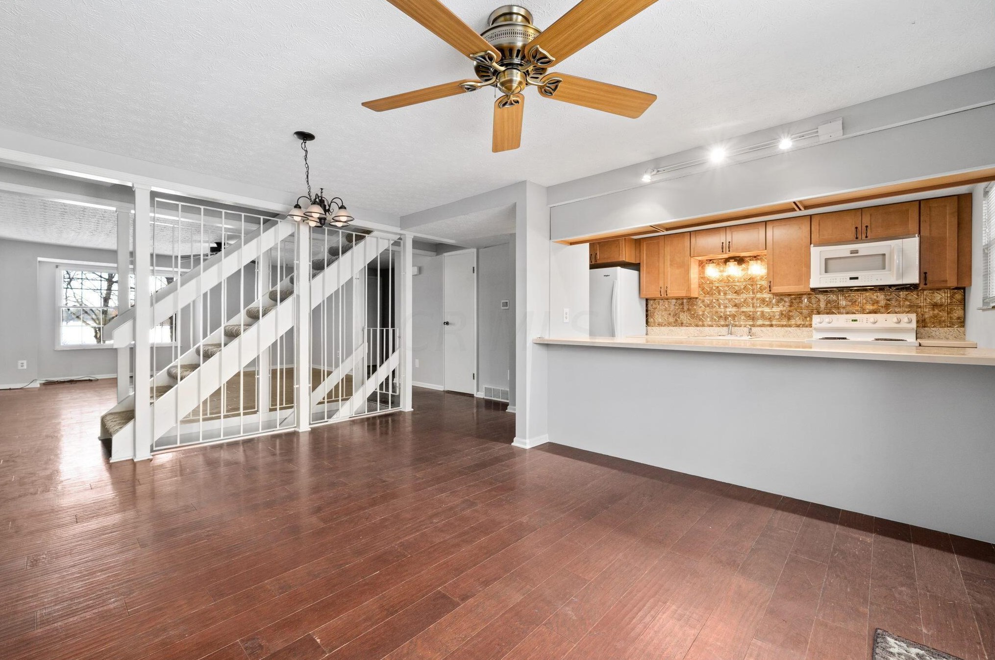 5123 Ranstead Ct, Columbus OH 43220-2545 exterior