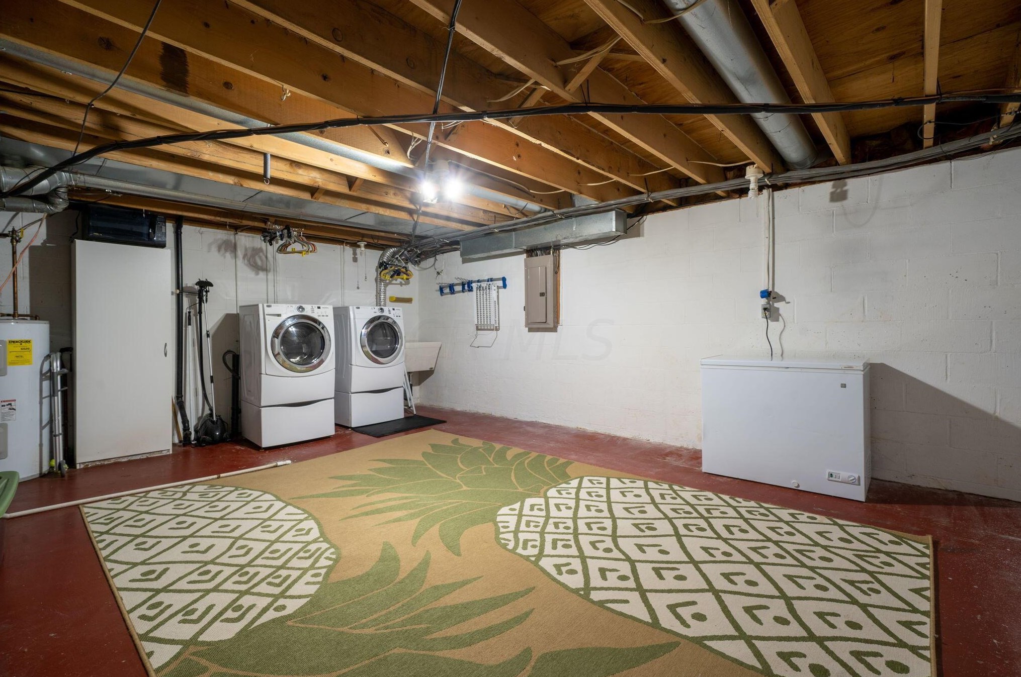 5123 Ranstead Ct, Columbus OH 43220-2545 exterior