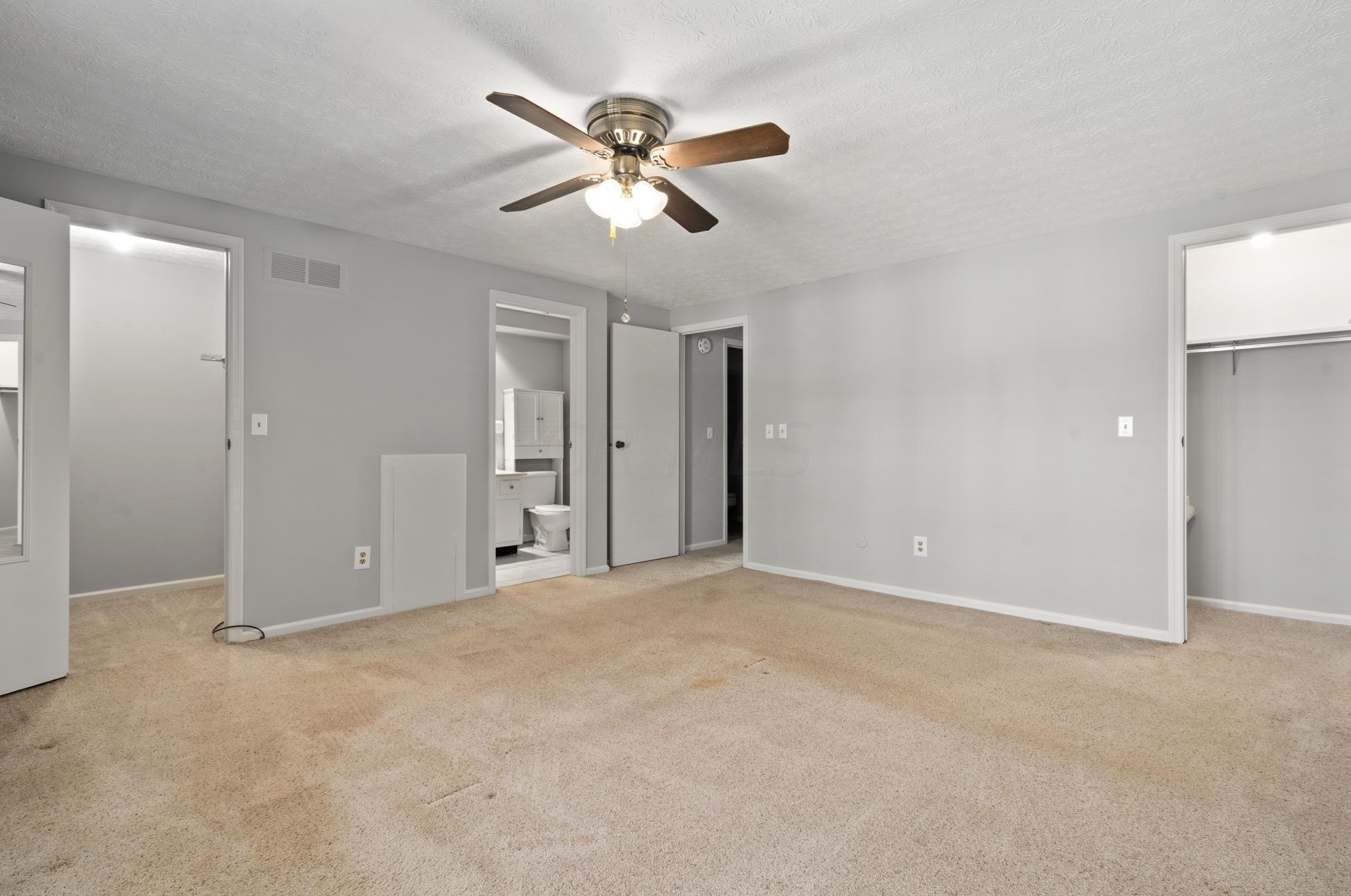 5123 Ranstead Ct, Columbus OH 43220-2545 exterior