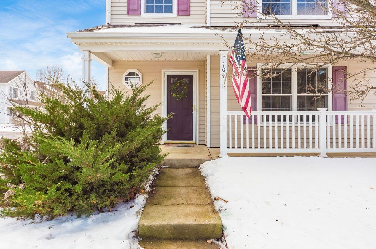 101 Hewes St, Delaware, OH 43015-5028